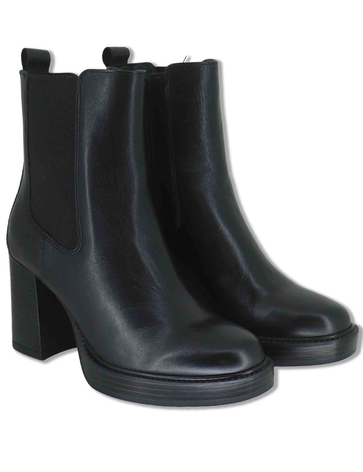 Stivaletti beatles donna in pelle nera con elastici laterali tacco alto e plateau WH478H11 600160 Vueva 