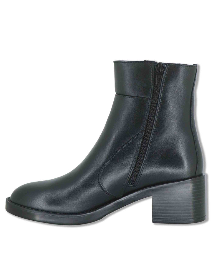 Stivaletti donna in pelle nera con zip interna tacco comodo e punta tonda WH497H12 600160 Vueva 
