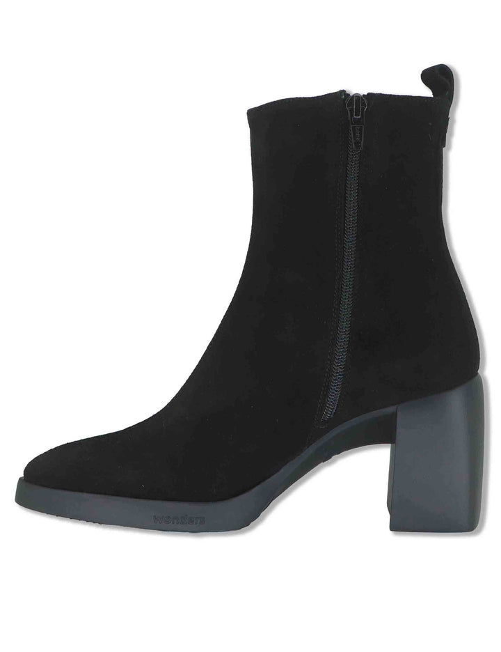 Stivaletti donna in pelle scamosciata nera con tecnologia WondersFly e soletta MemoryGel L-1601 NERO Wonders 