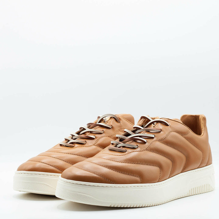 Sneakers da uomo Bomber in pelle camel.