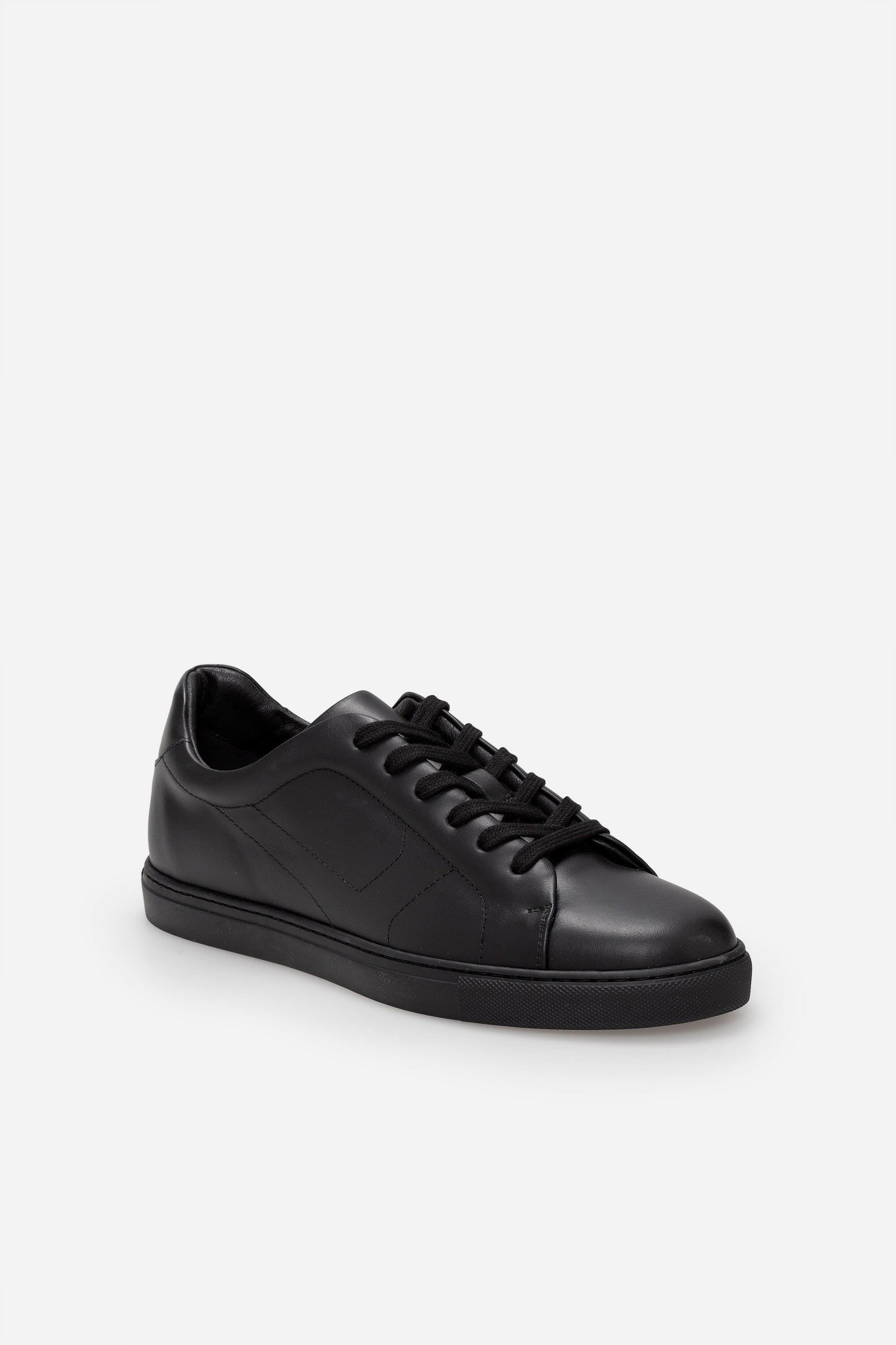 Sneakers uomo N.100 in pelle nera.