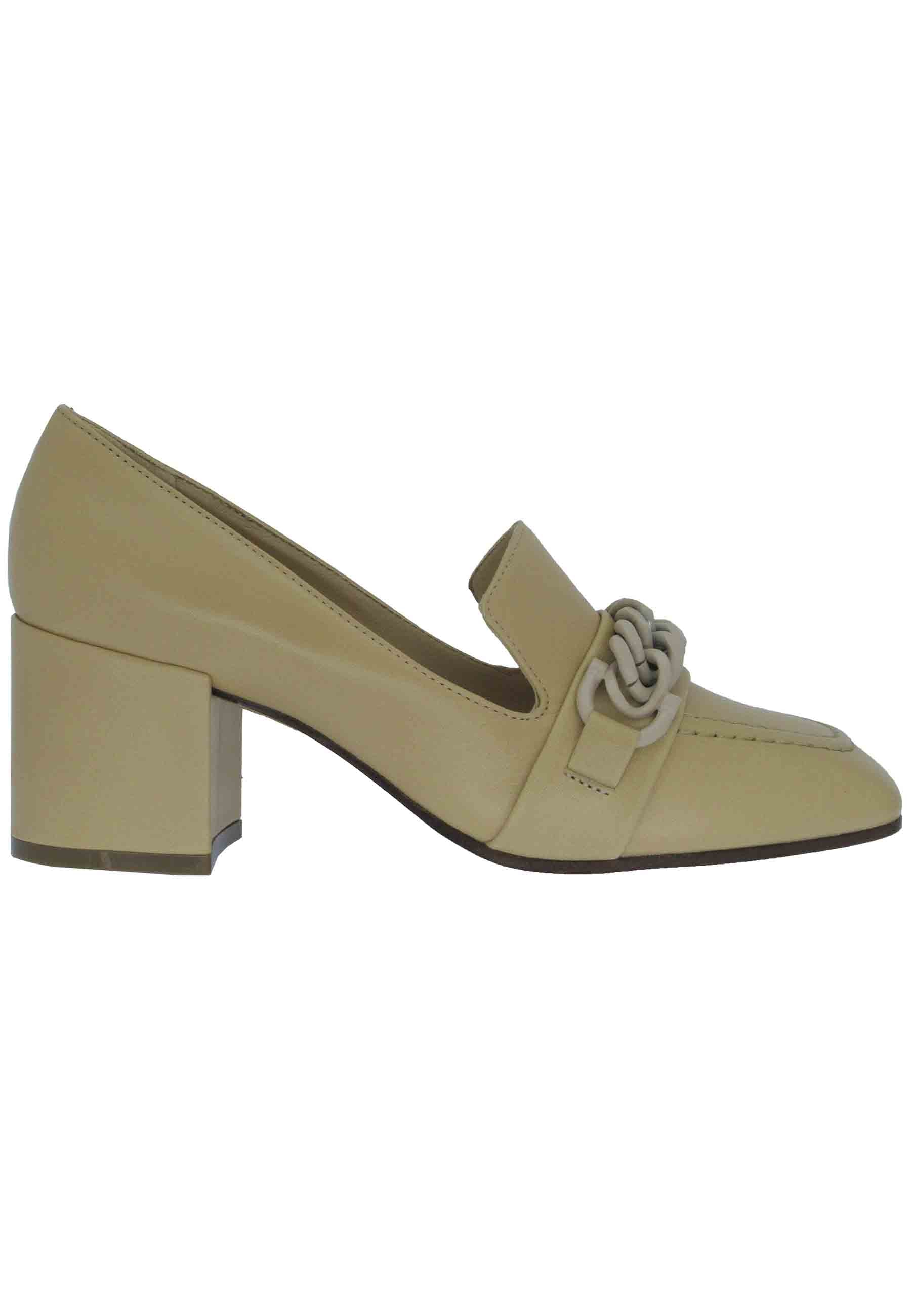 Women's beige leather loafers with matching chain
