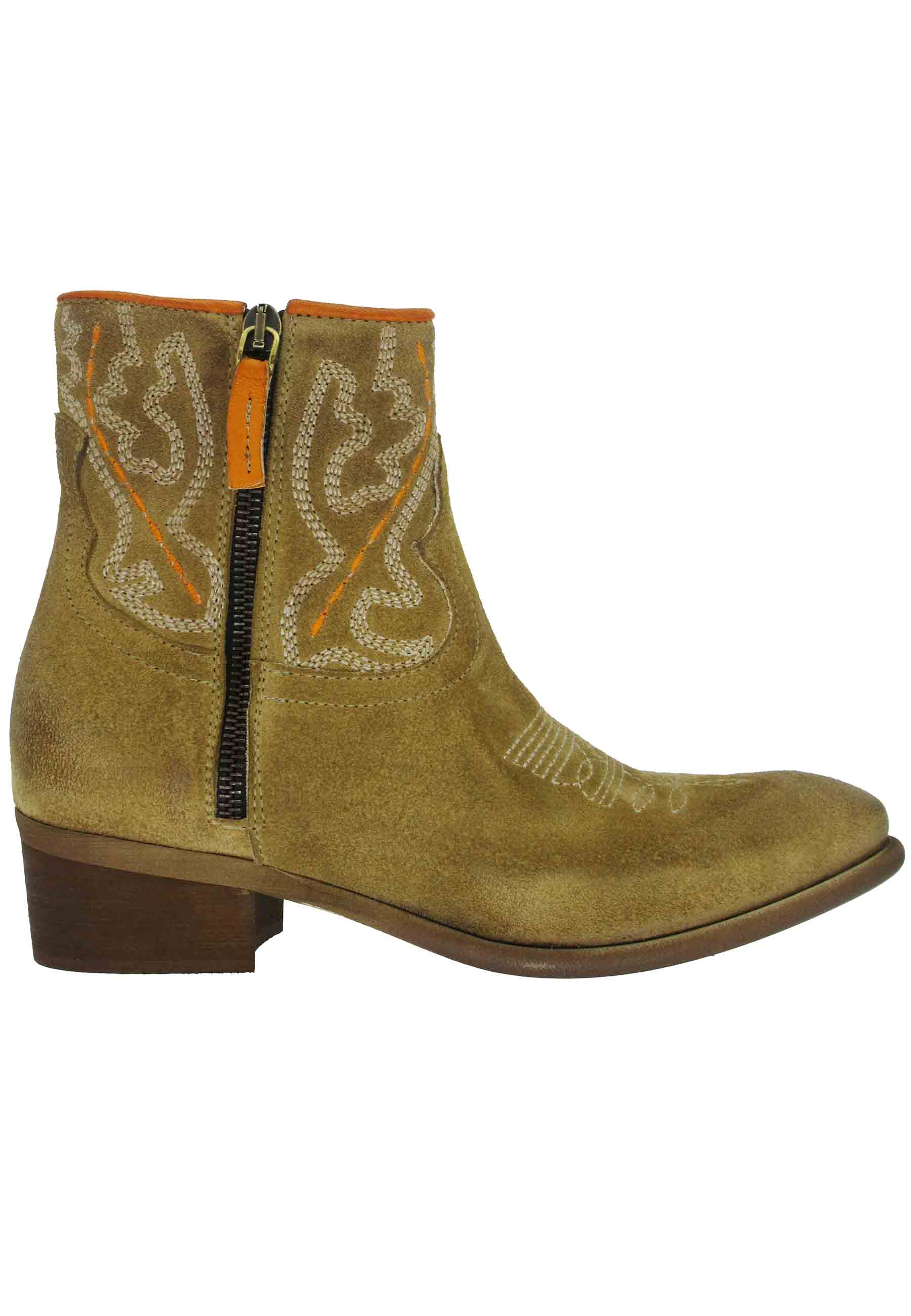 Women's Texan boots in camel suede with stitching
