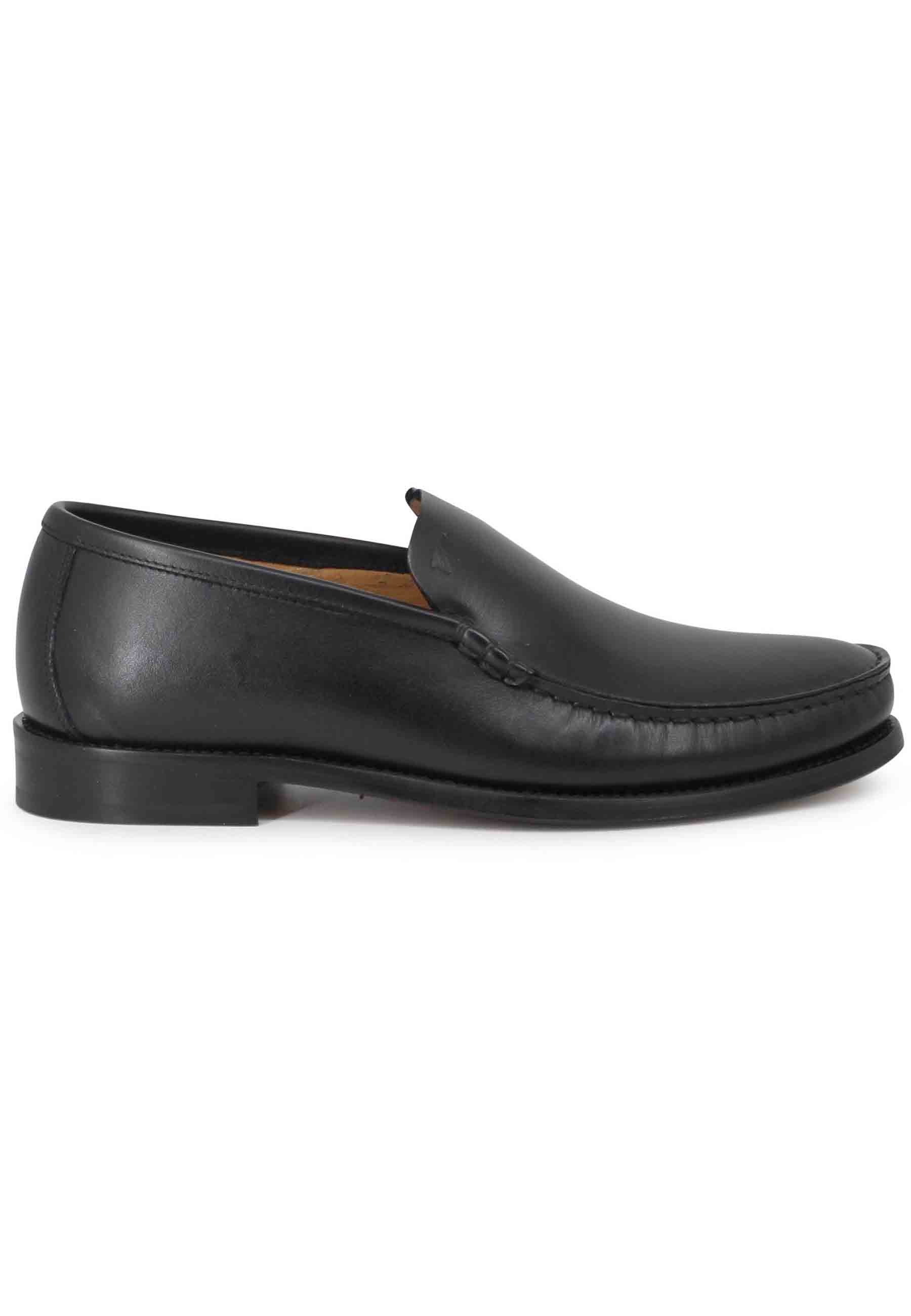 Men's black leather loafers with smooth flap and stitched leather sole