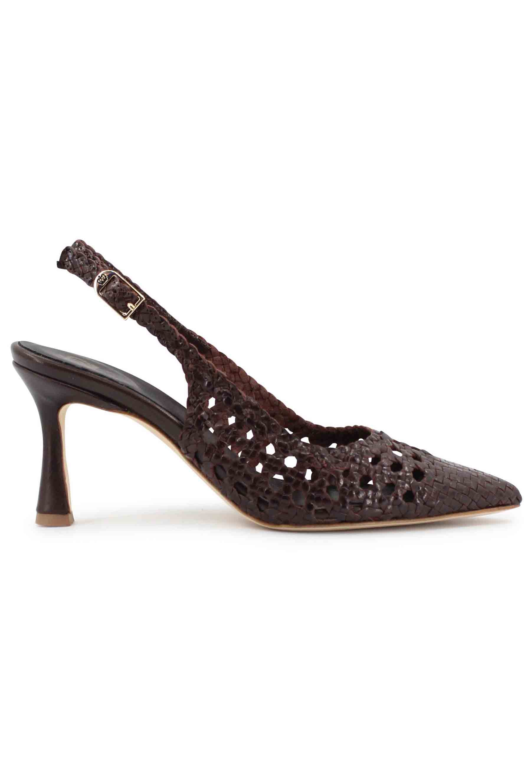 Slingback decollete in brown woven leather with high heel