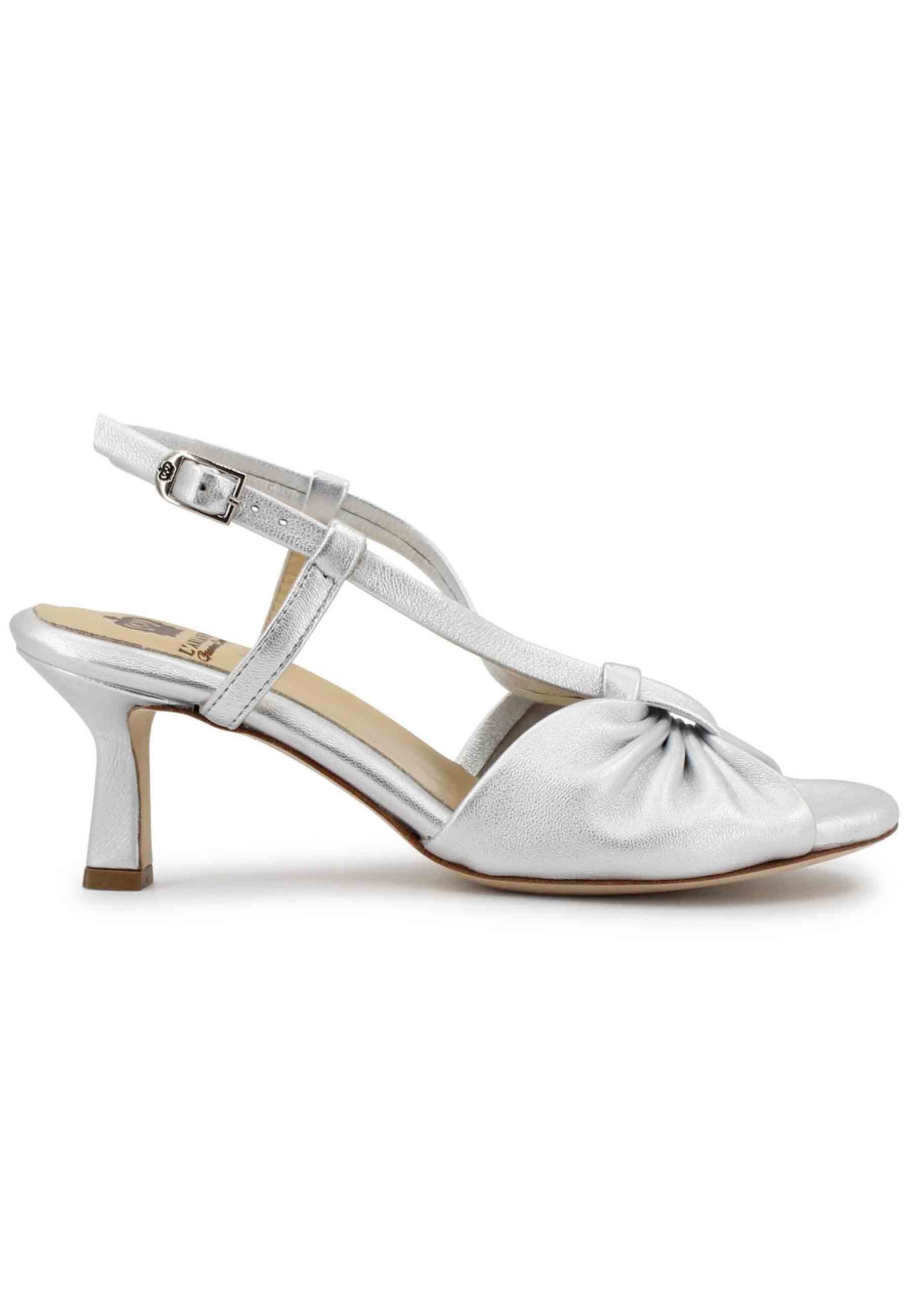 Spatarella Sandali slingback donna in pelle argento con suola in cuoio