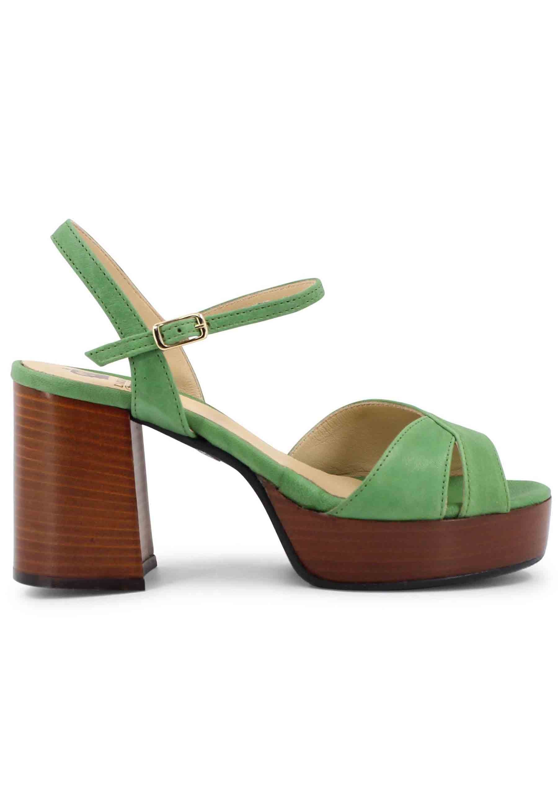 Women's green leather sandals with strap and leather heel and platform