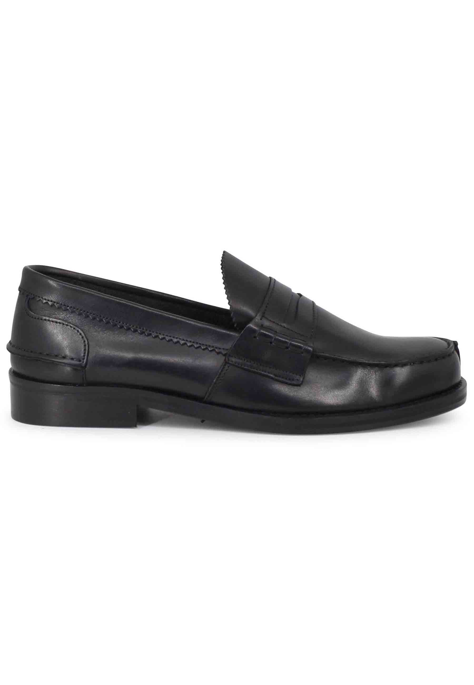 Men's moccasins in black leather and leather sole