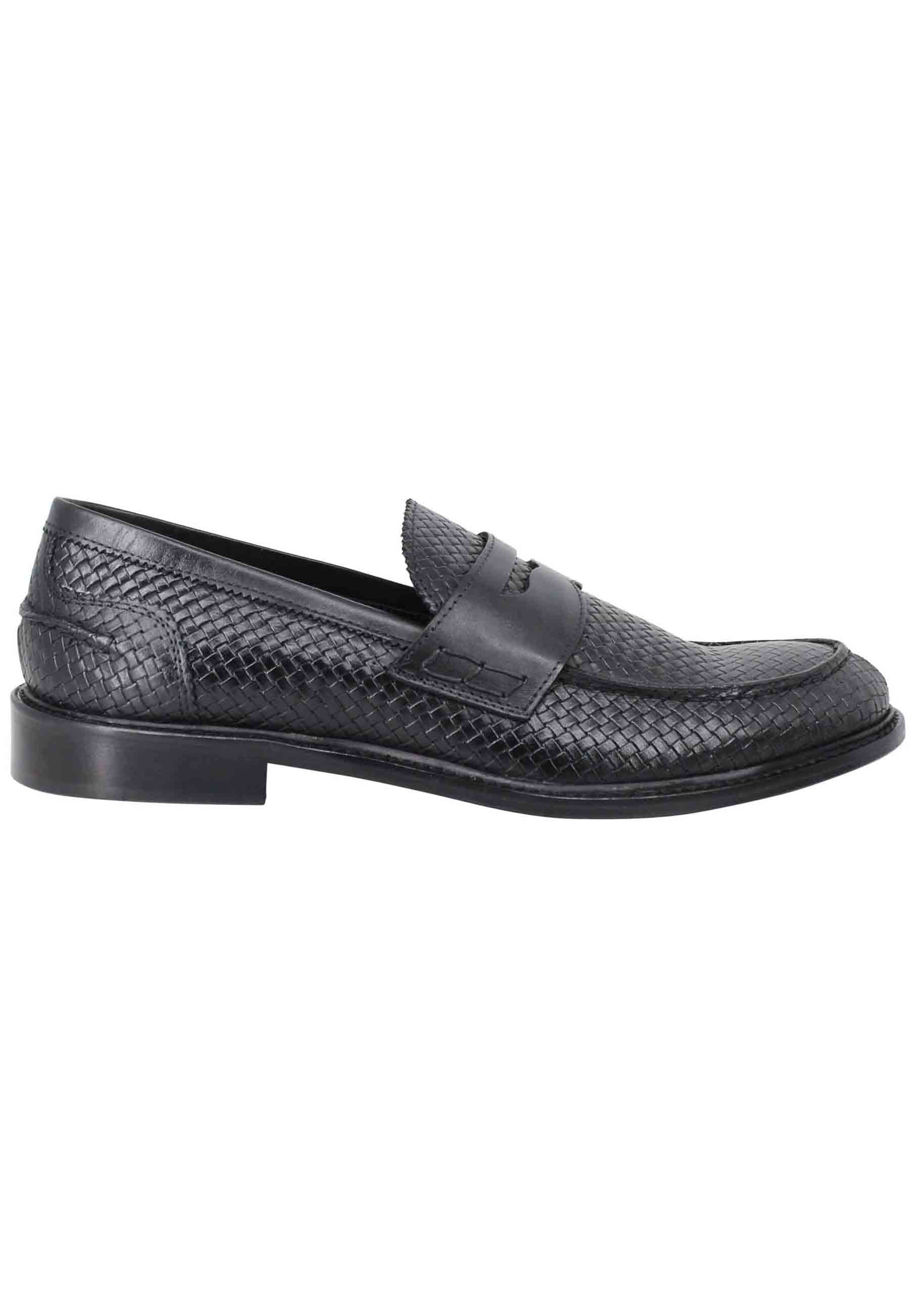 Men's loafers in black woven leather with stitched leather sole