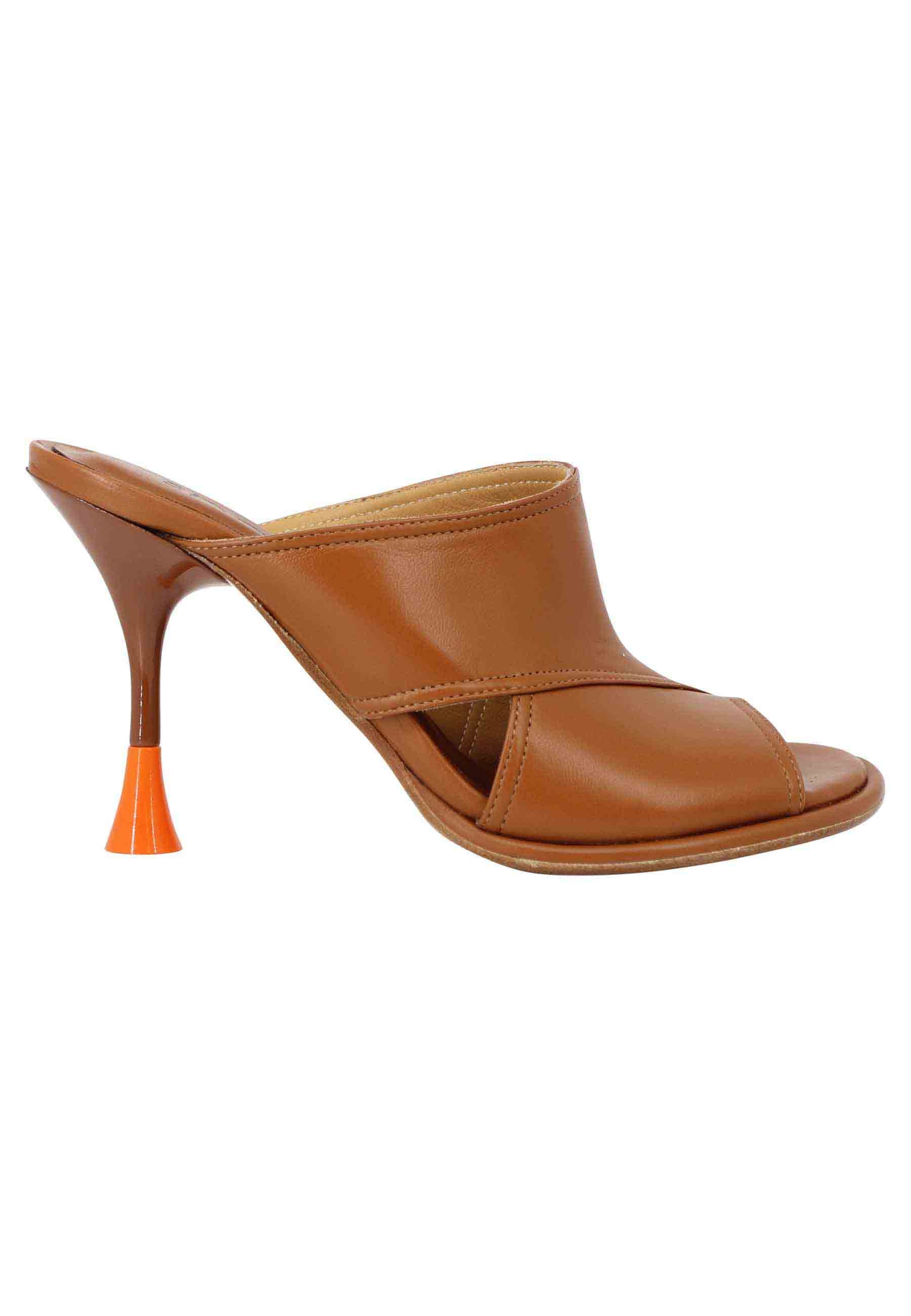 Women's sandals in tan leather with high heel and round toe