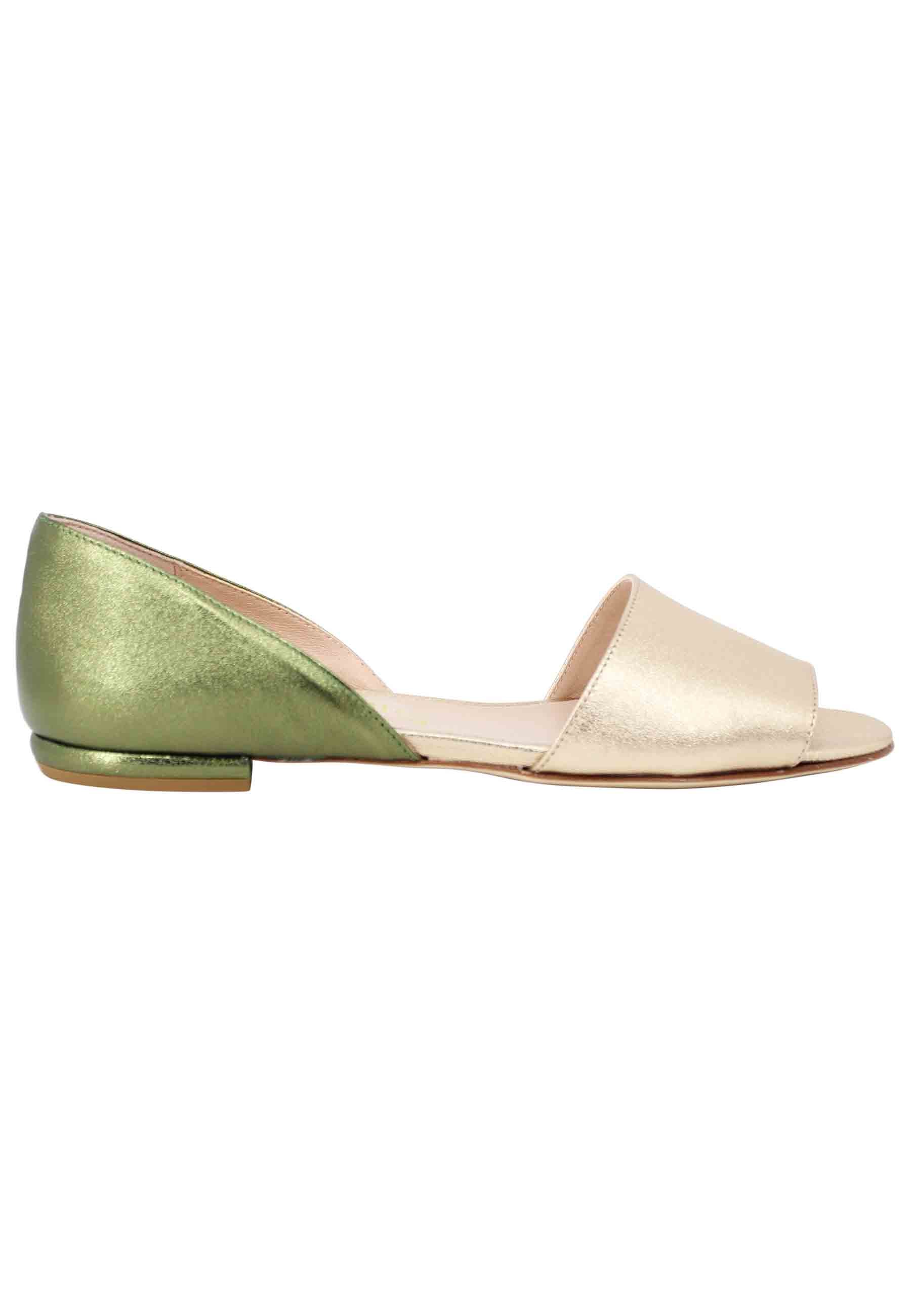 Two-tone women's flat sandals in gold and green leather