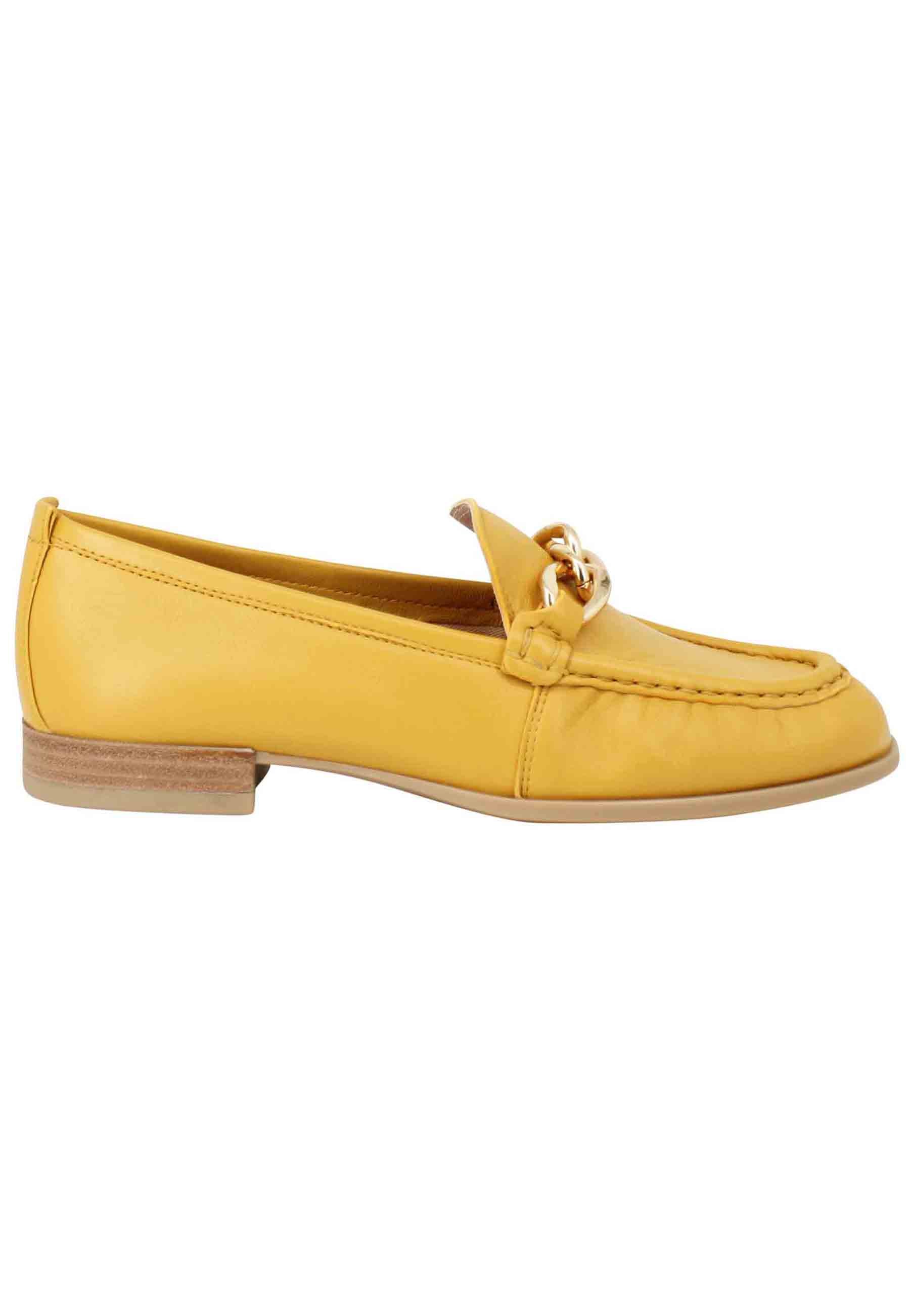 Women's loafers in gold laminated leather with round toe and low heel