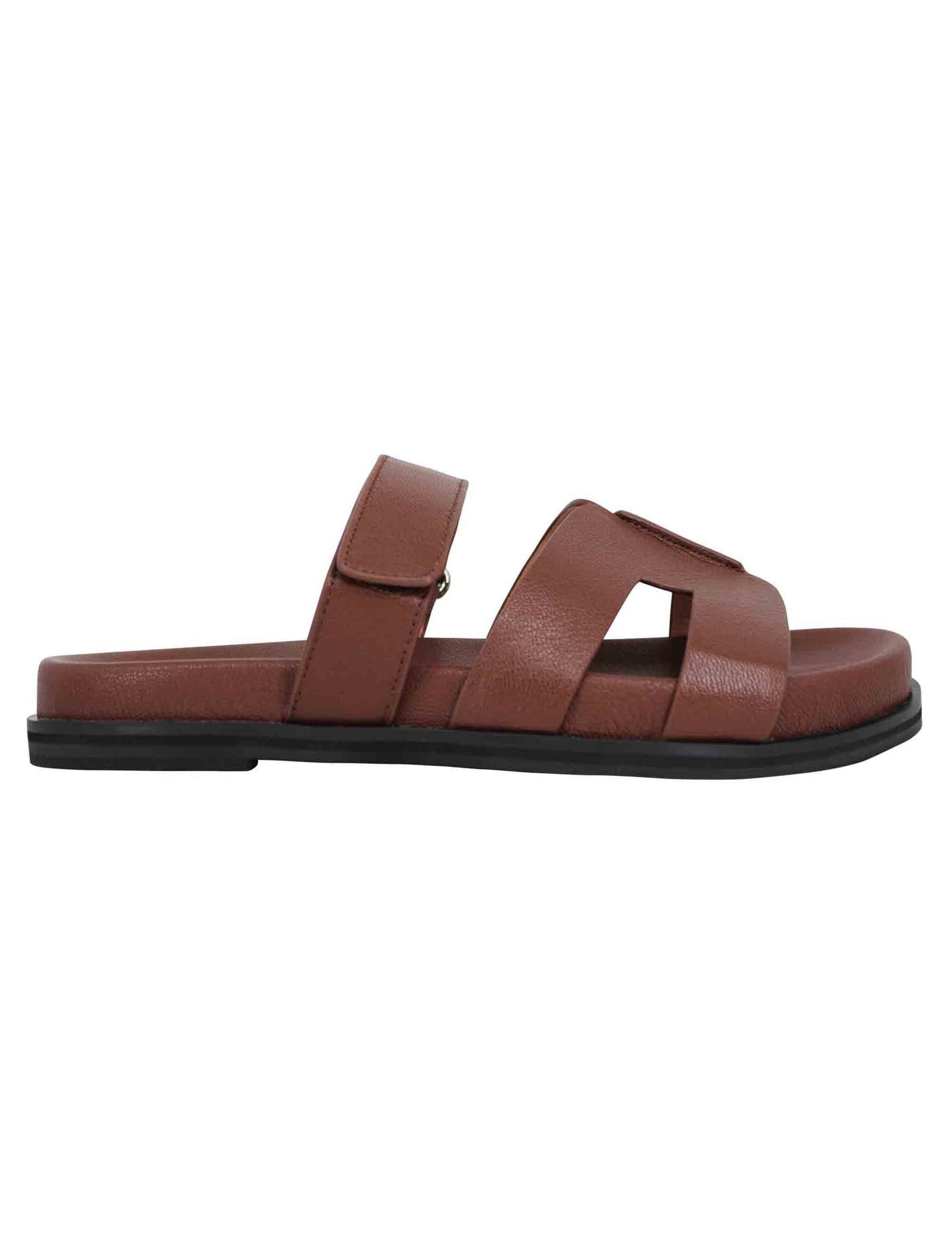 Women's sandals in brown leather with fussbett and low Mindy rubber sole