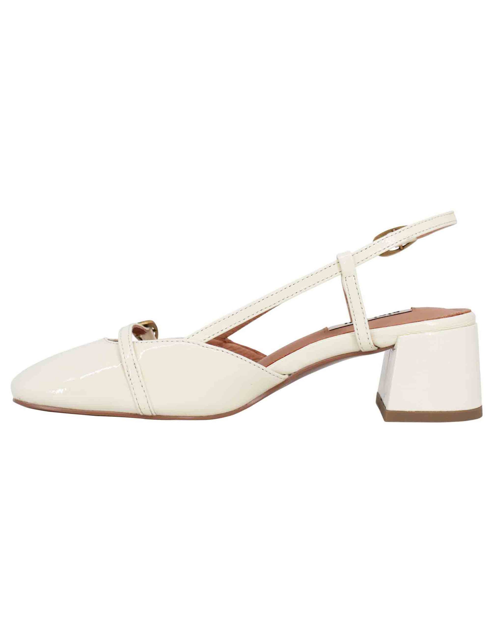 Women's slingback pumps in white patent leather with Patty buckle