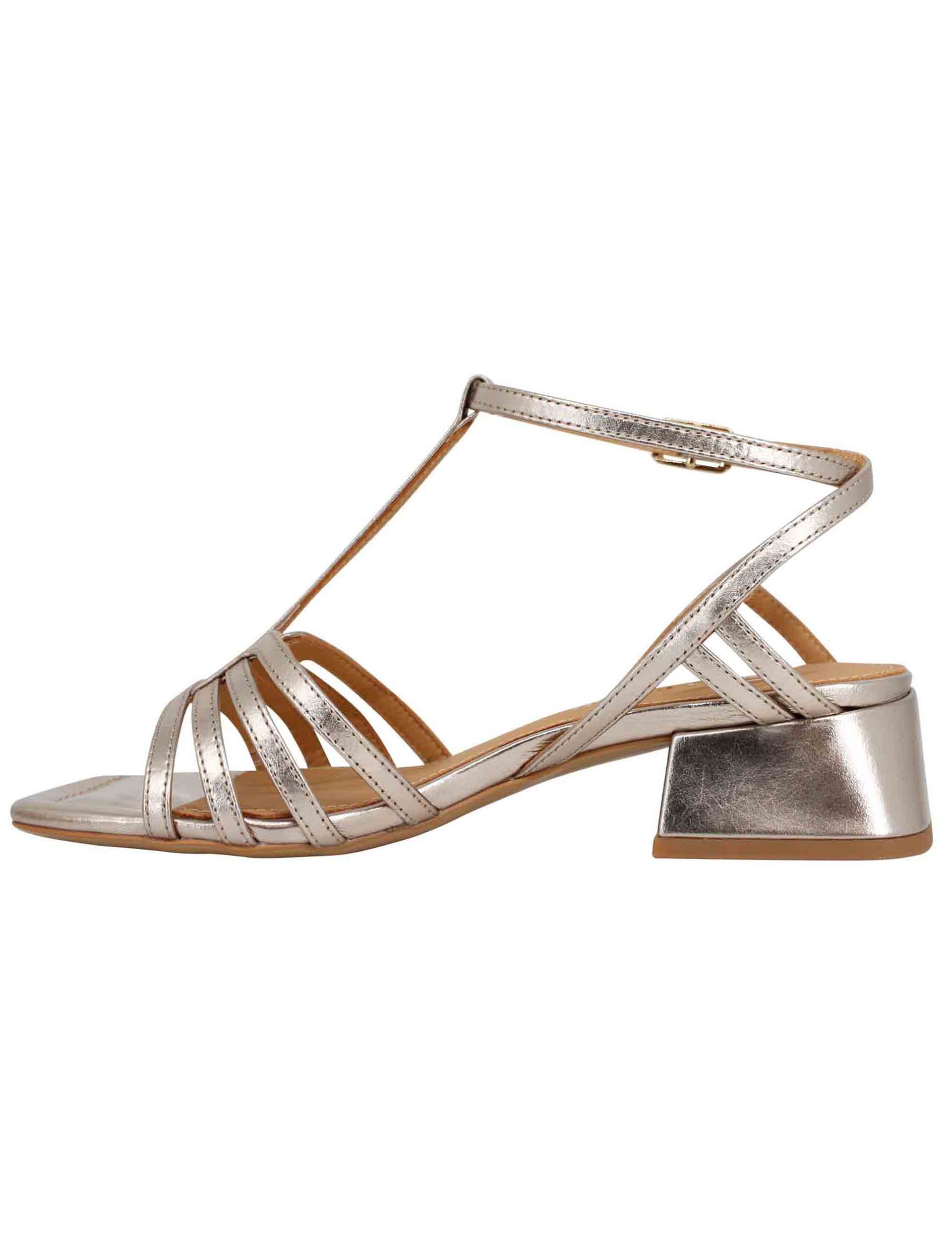 Women's sandals in platinum laminated leather with low heel and ankle strap