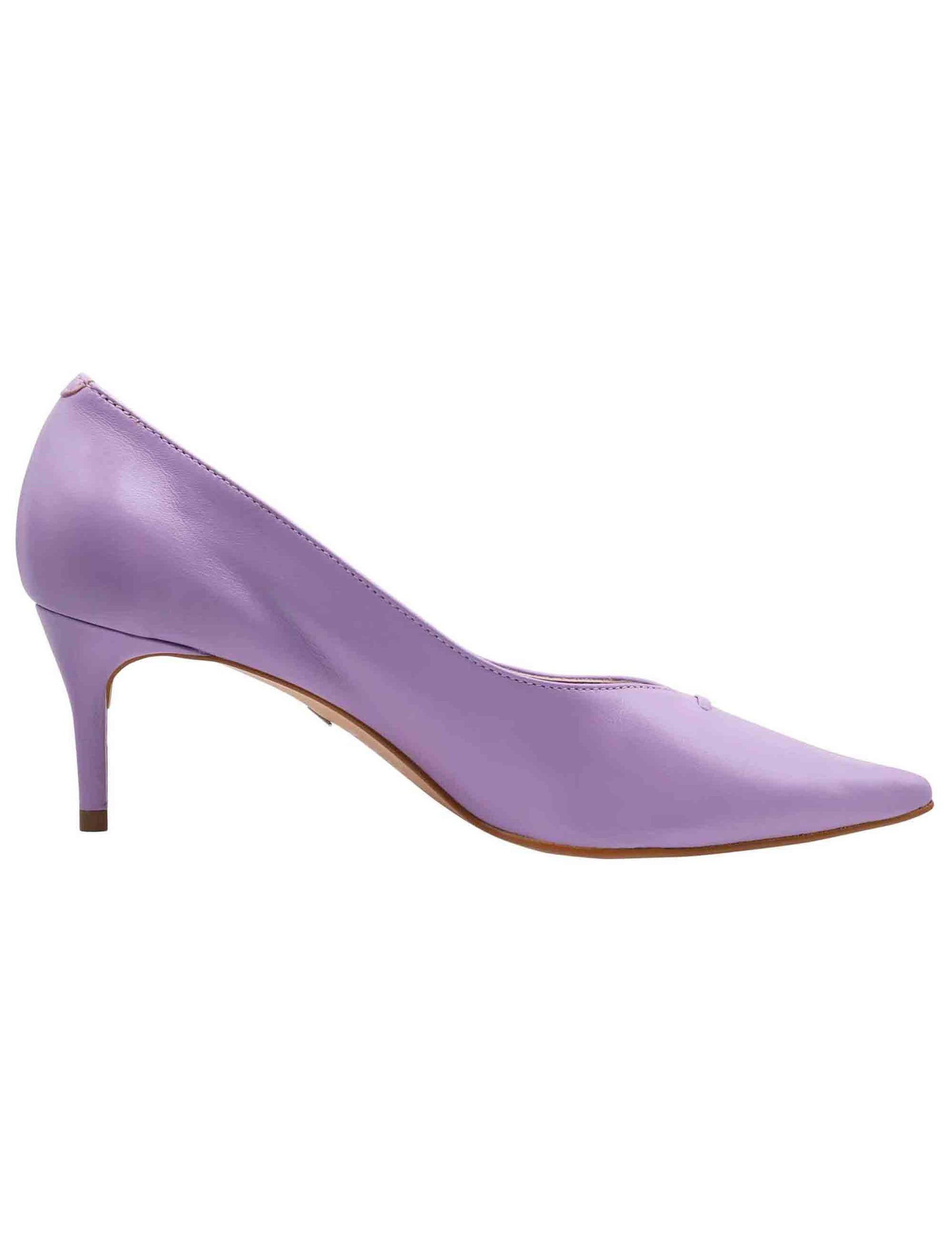 Women's high-necked pumps made of wisteria leather with medium heel and pointed toe