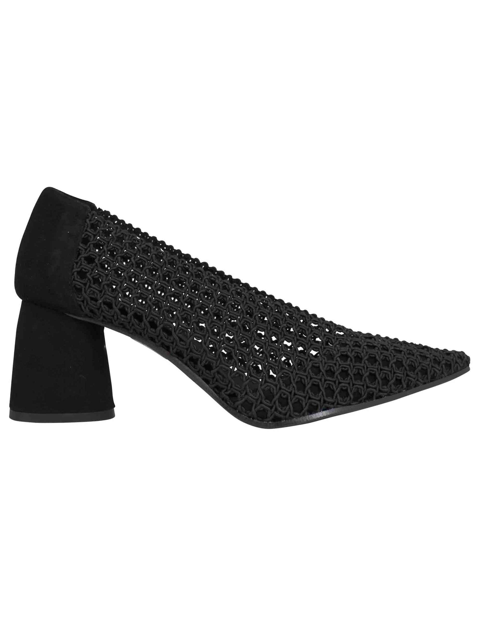 Women's pumps in black stretch fabric with suede heel