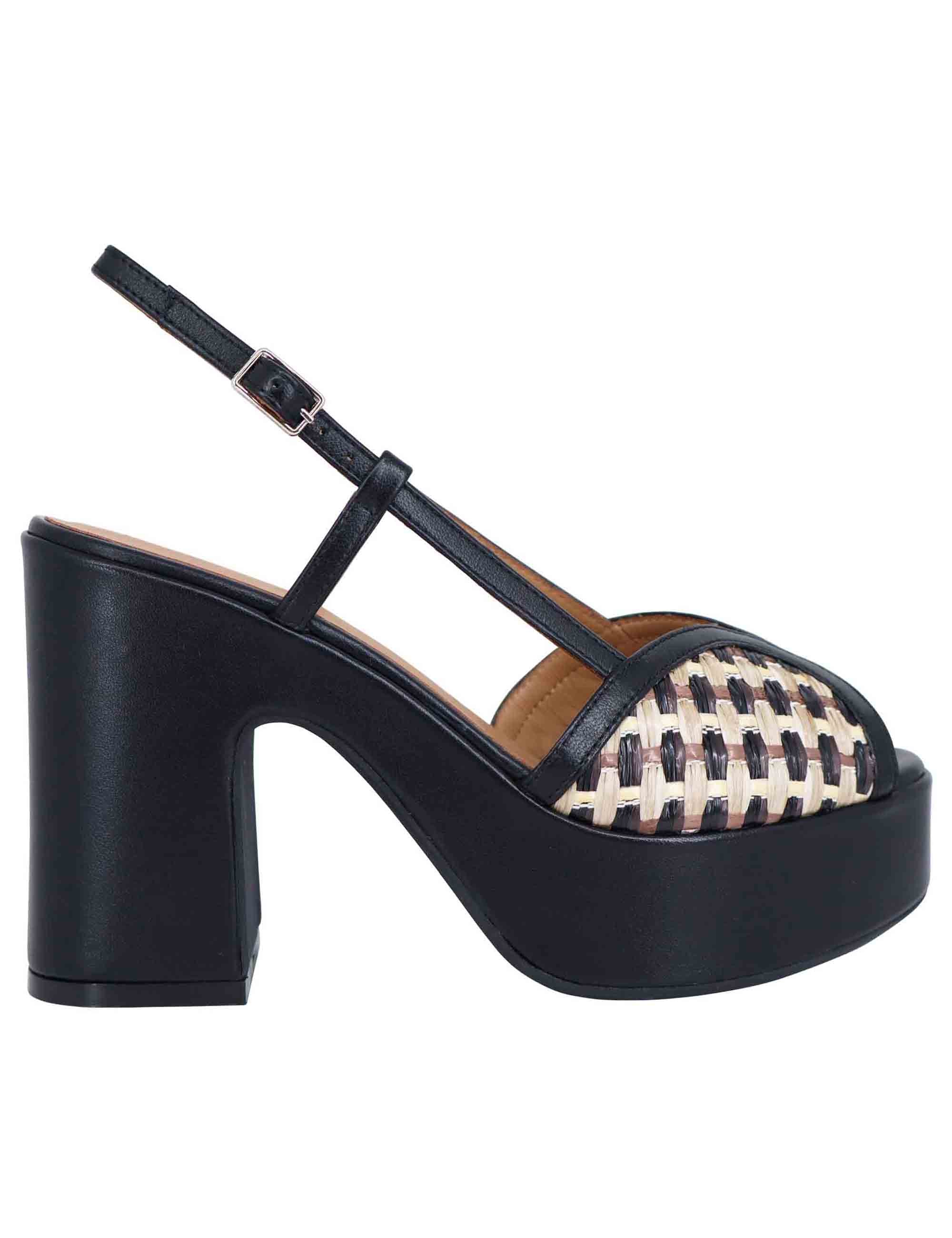 Spatarella Sandali donna slingback in pelle nera bicolore con tacco alto e plateau