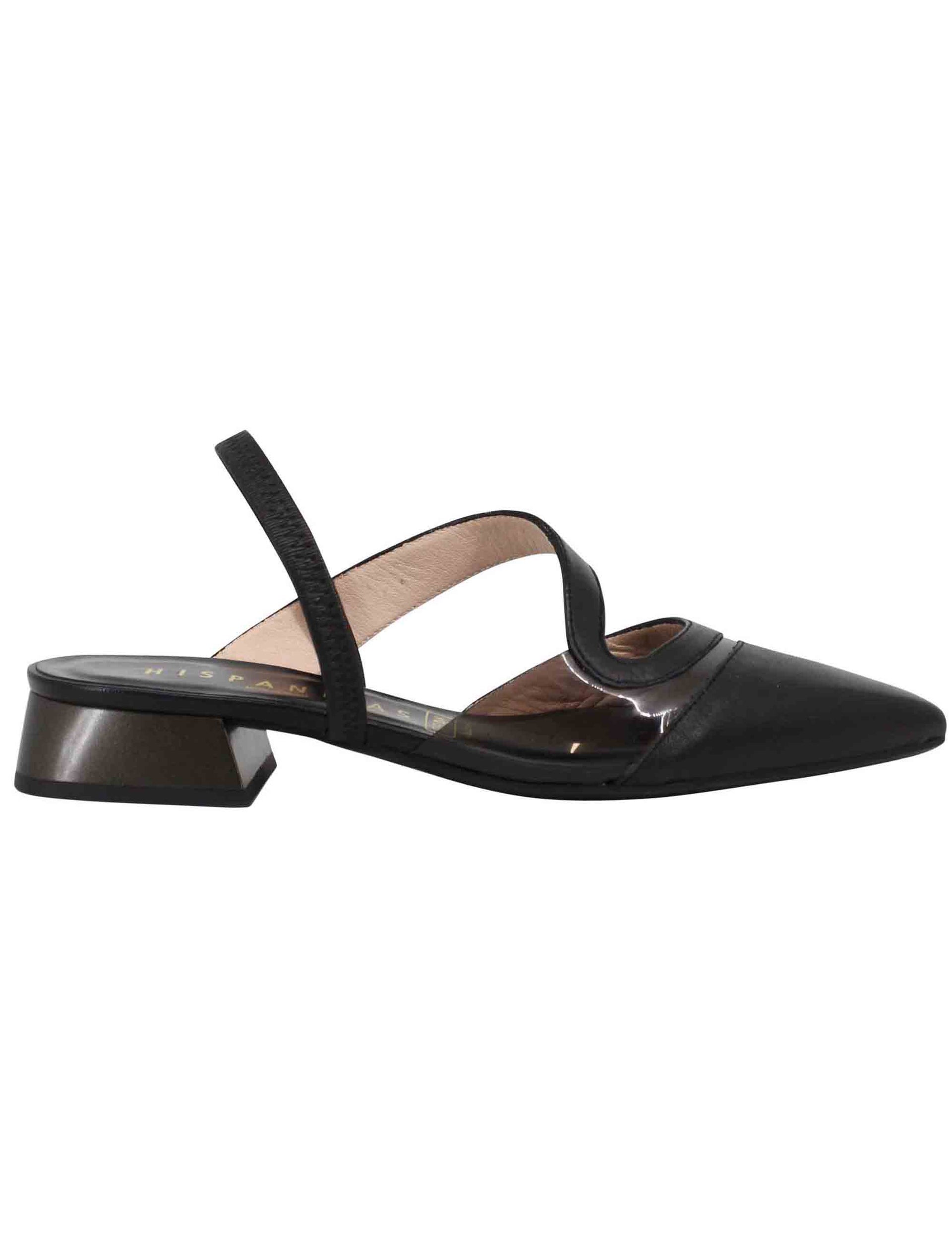 Women's slingback pumps in black leather with low heel