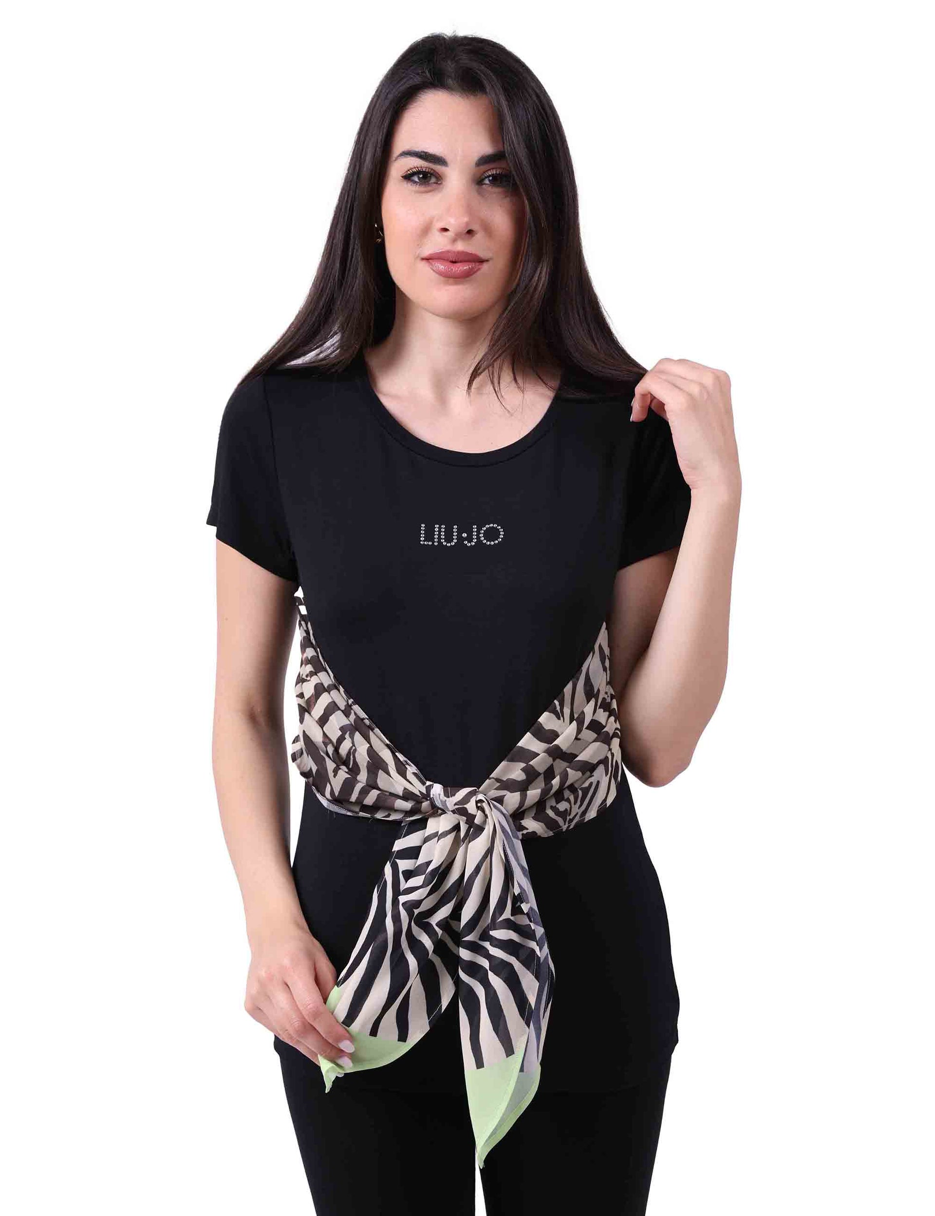 T-shirt donna con foulard