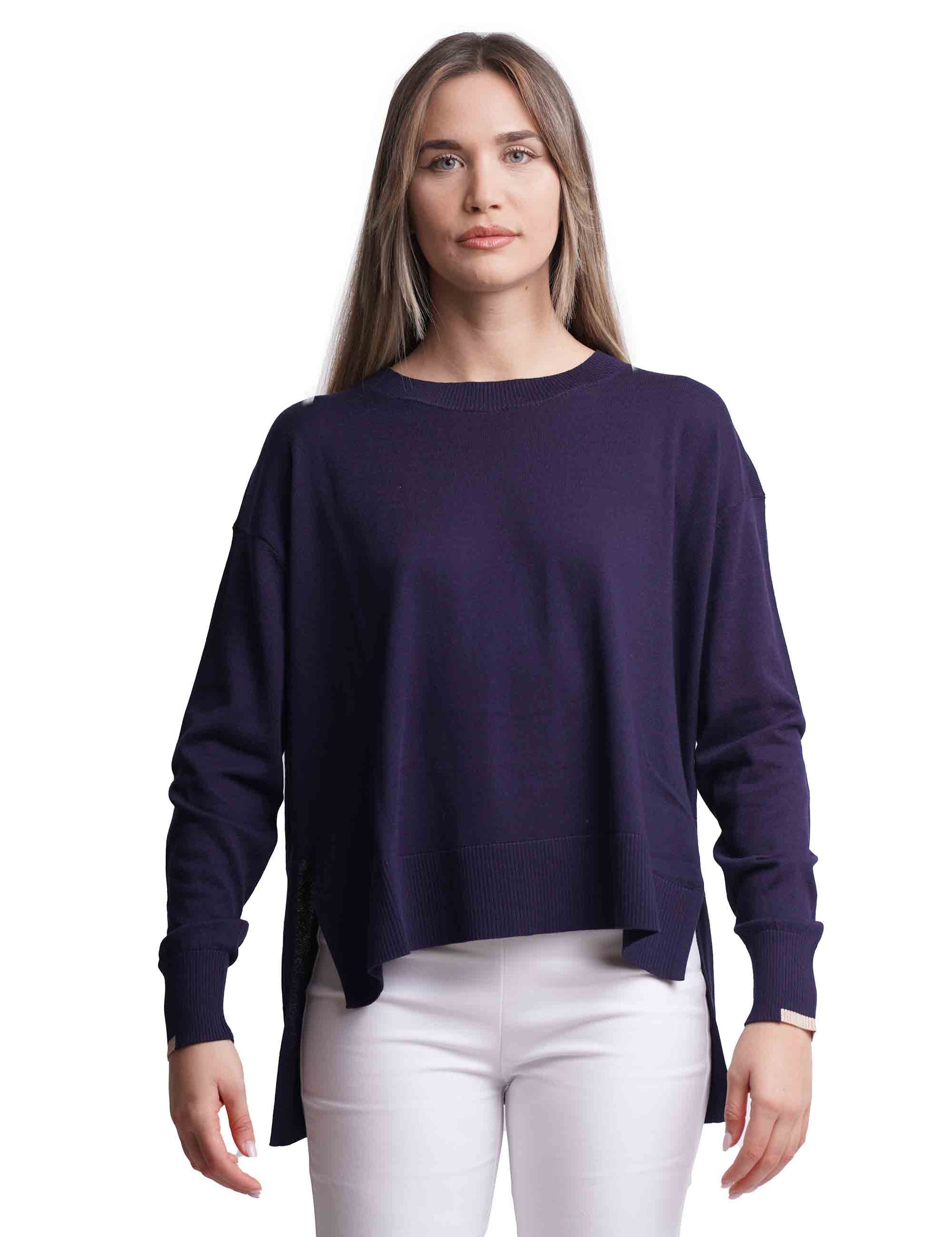 Smooth women's sweaters in blue cotton with long sleeves