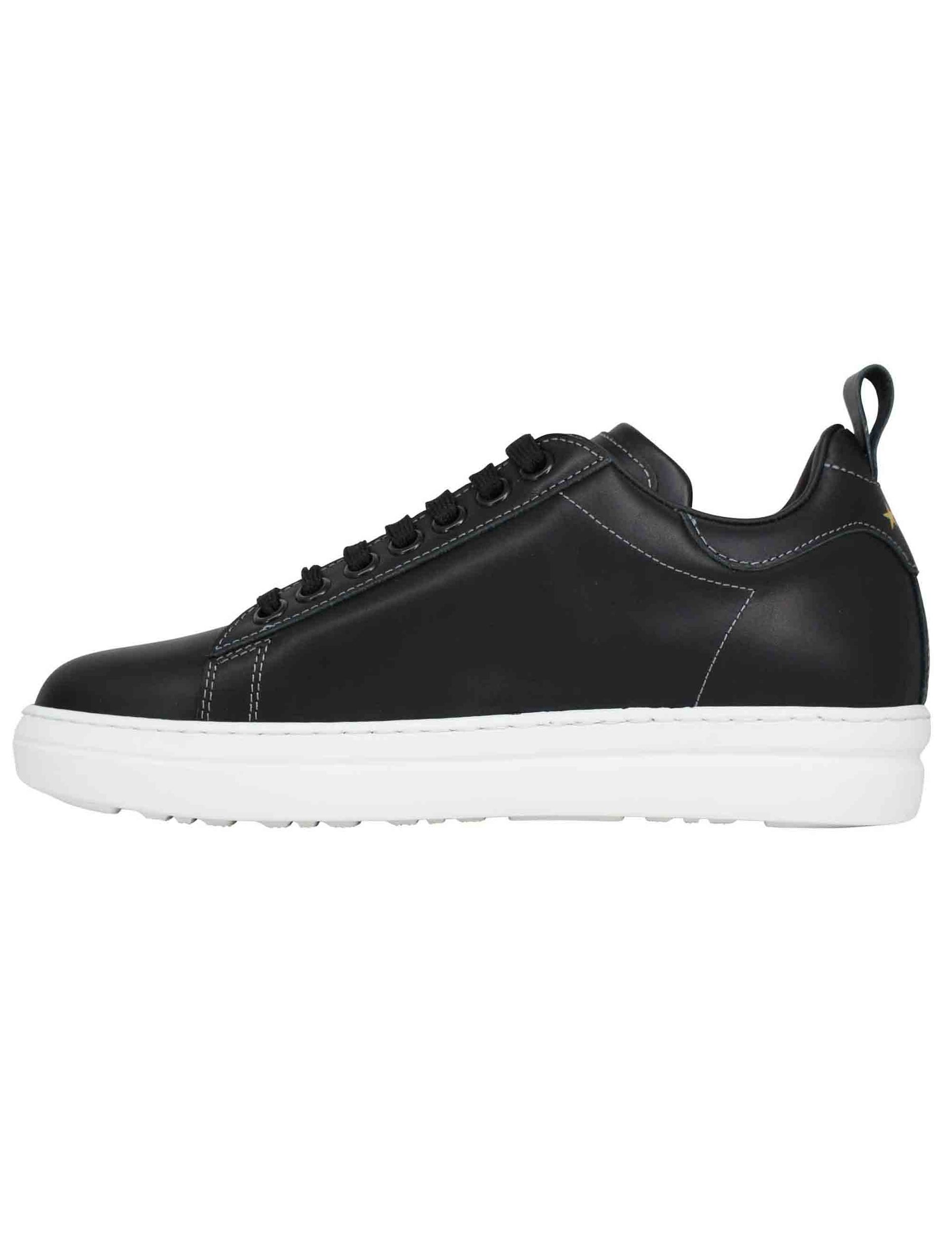 Court classic men's sneakers in black leather