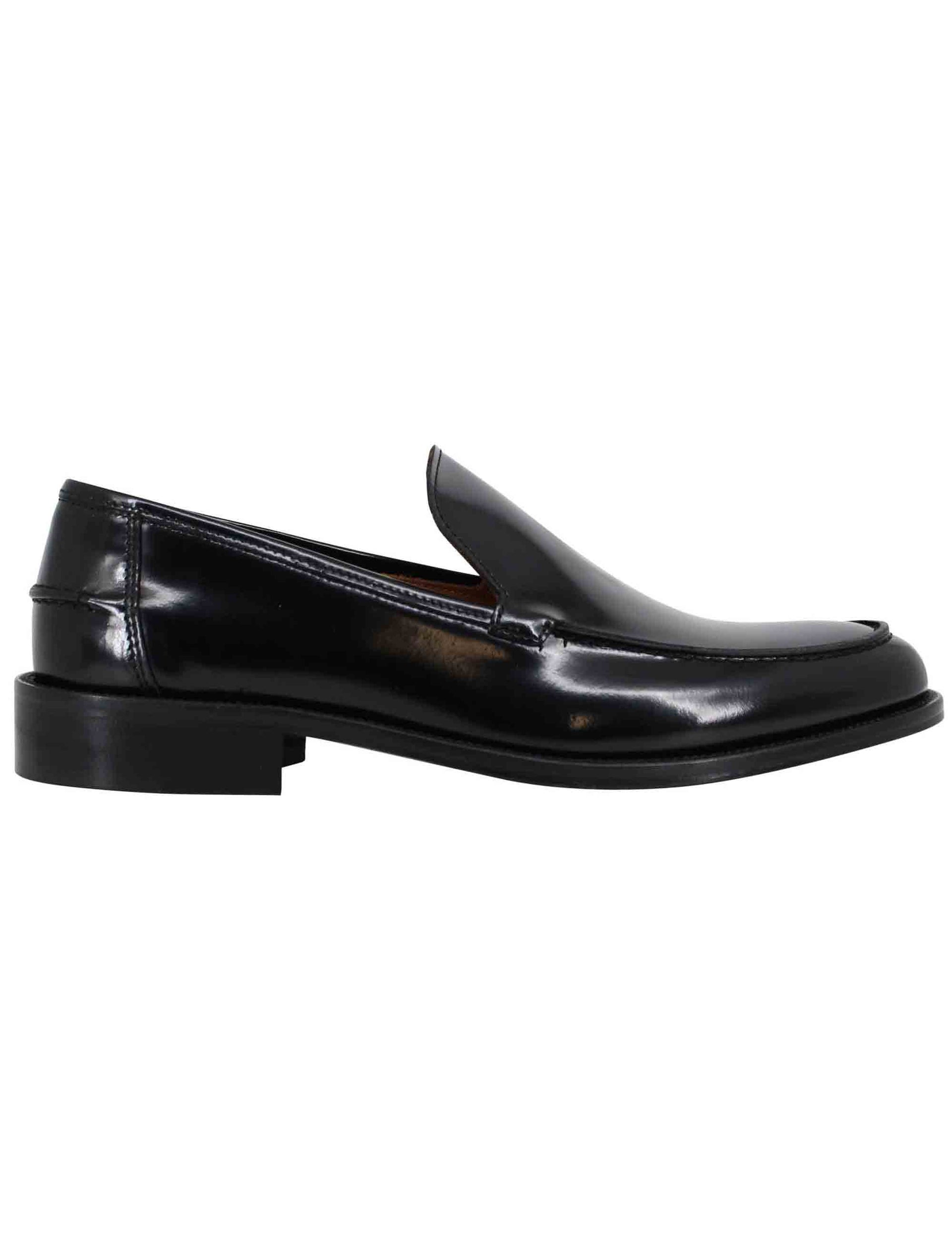 Men's moccasins in shiny black leather with stitched leather sole