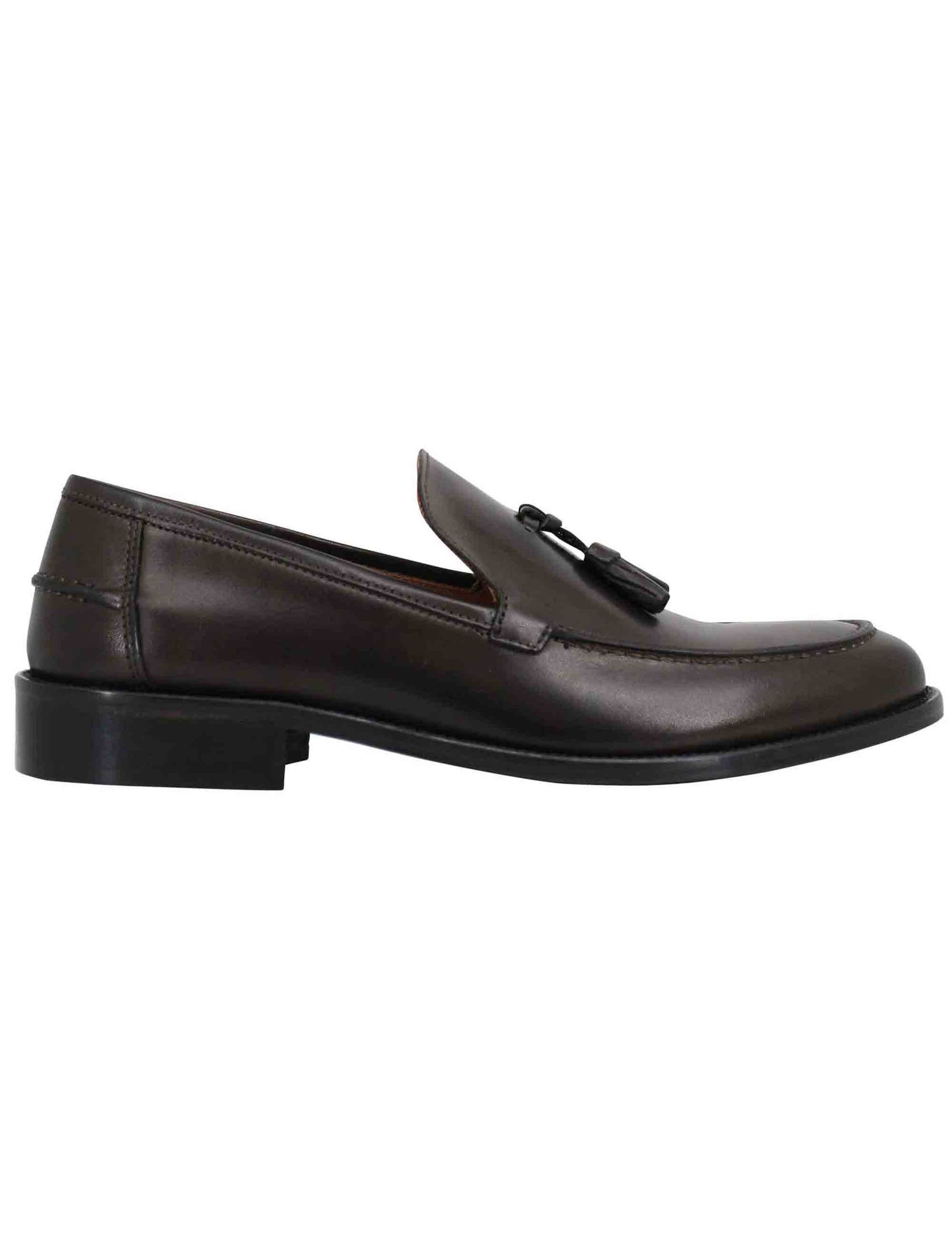 Men's moccasins in dark brown leather with stitched leather sole and tassels