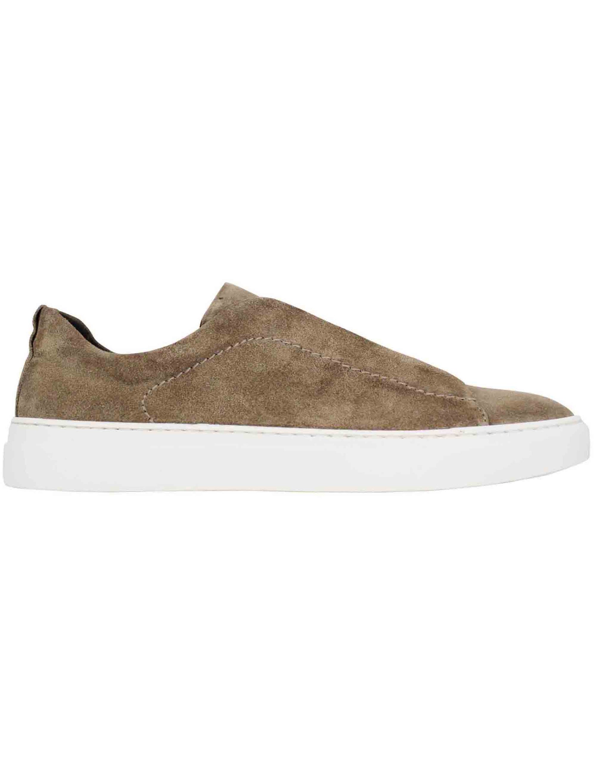 Men's sneakers in taupe suede with elastic bands