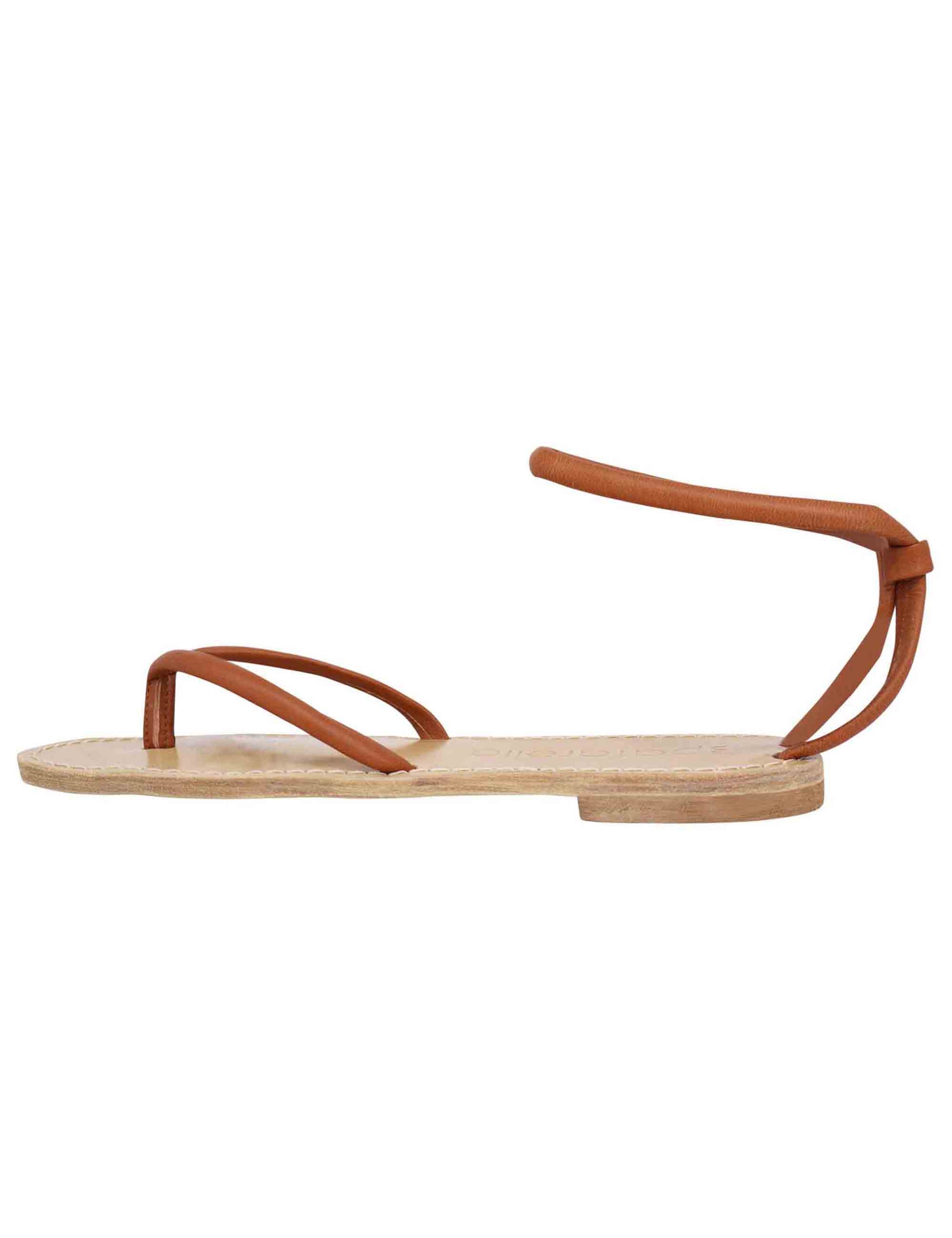 Women's flat flip-flop sandals in tan leather with anklet