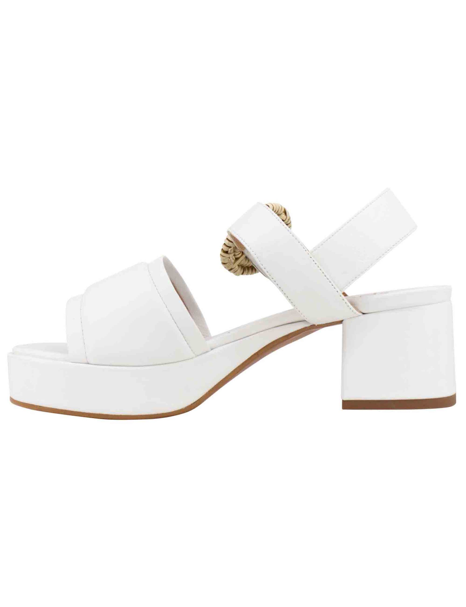 Women's white leather sandals with covered buckle and heel and plateau