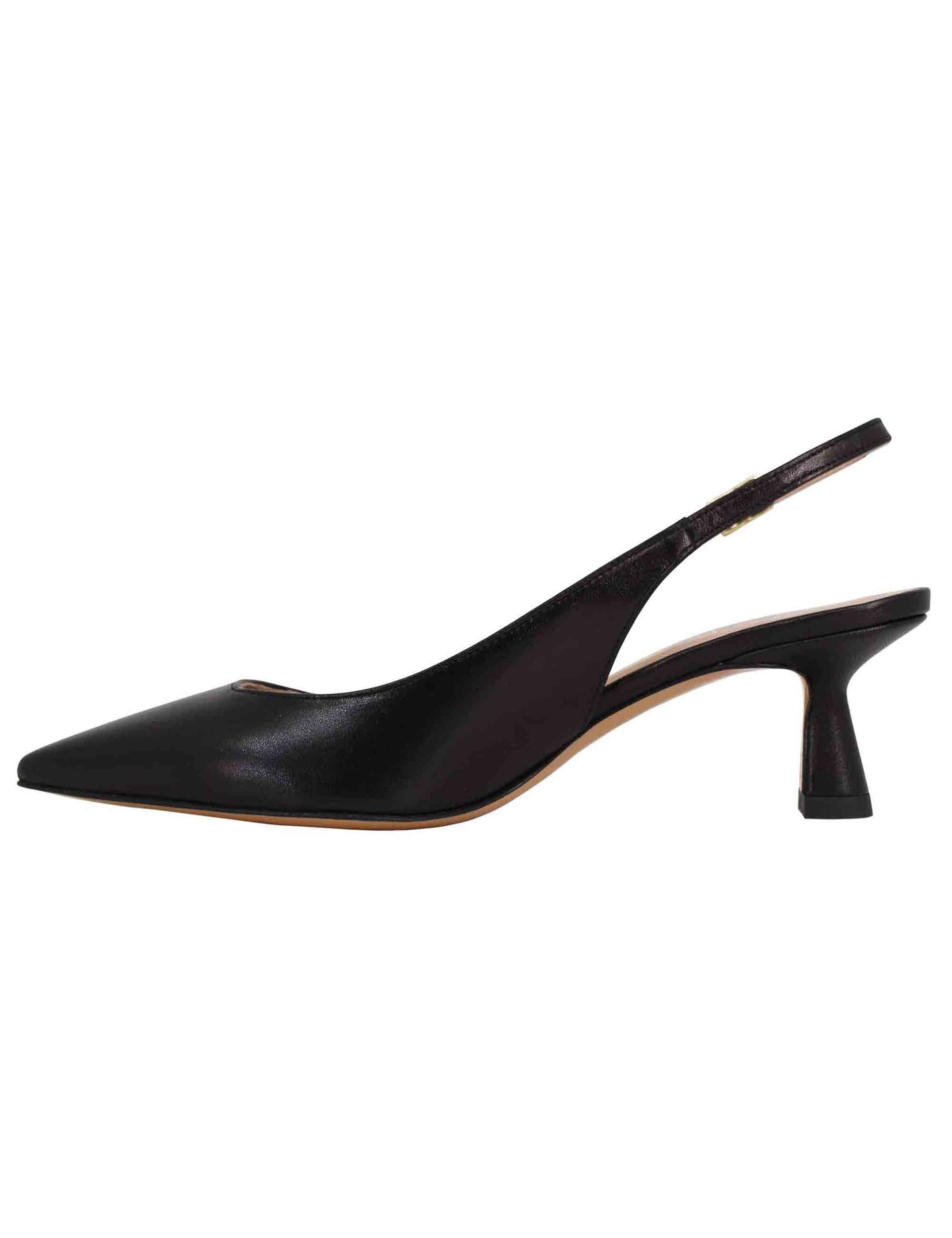 Women's slingback pumps in black leather with low heel