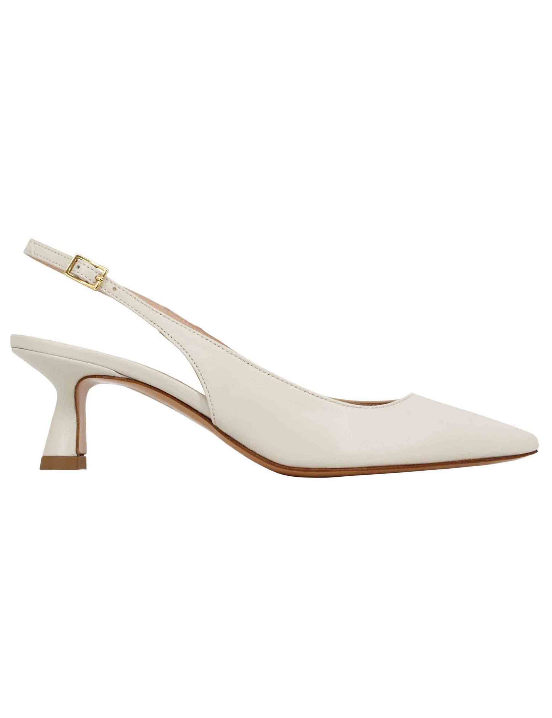 Women's slingback decollete in off white leather with low heel
