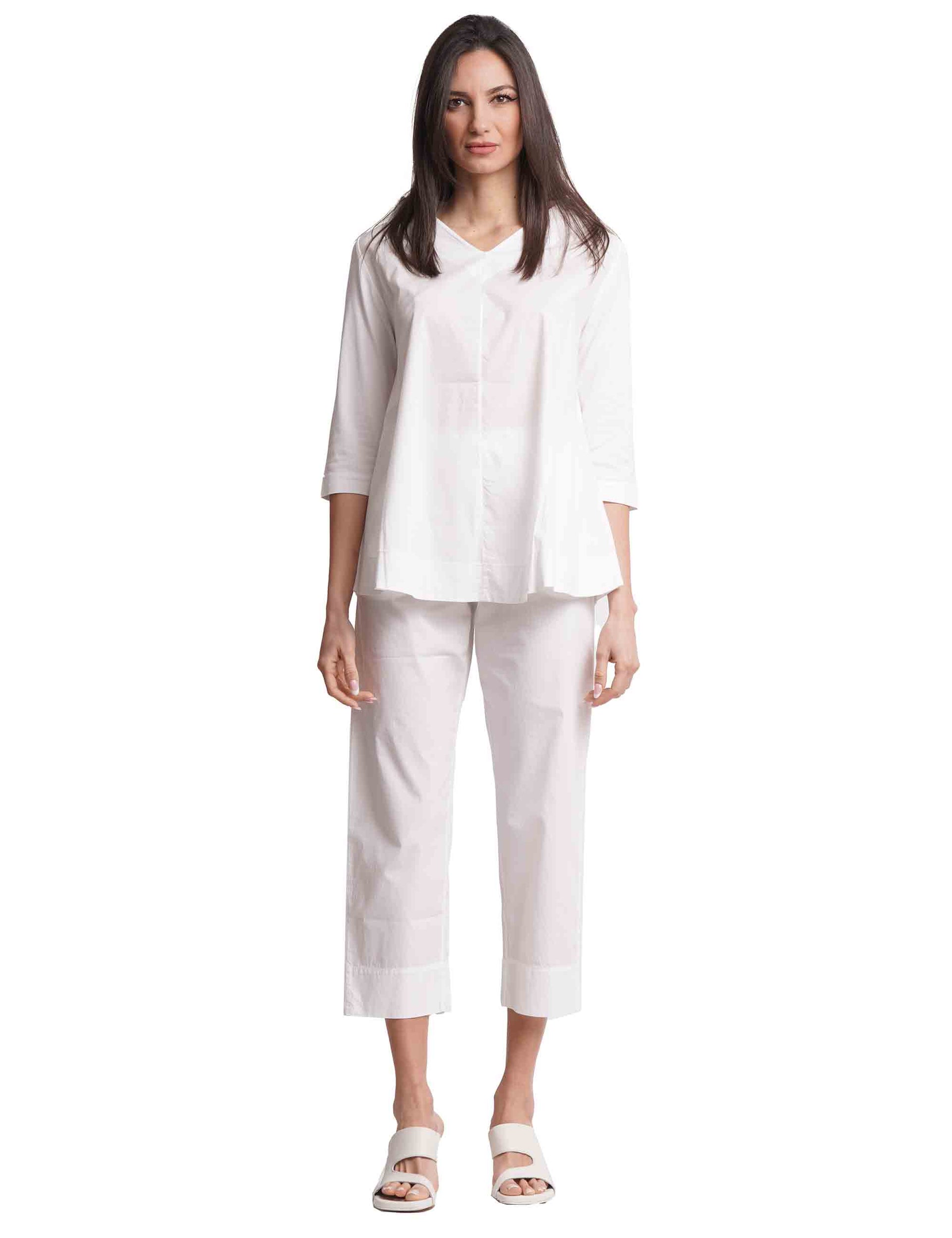 T-shirt donna in cotone bianco con scollo a V e maniche a 3/4