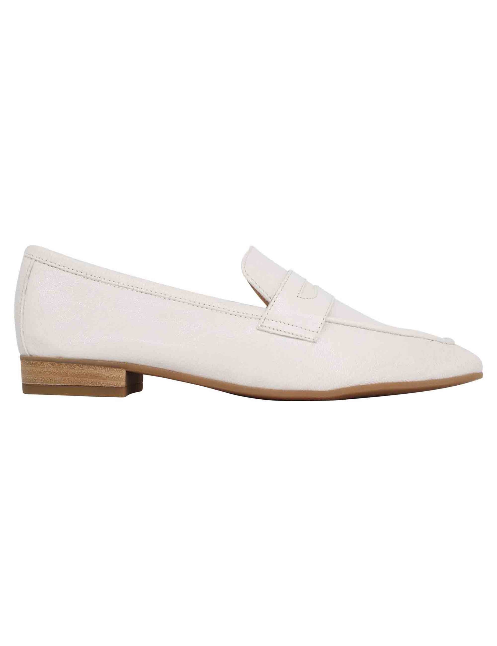 Women's ivory unlined leather loafers