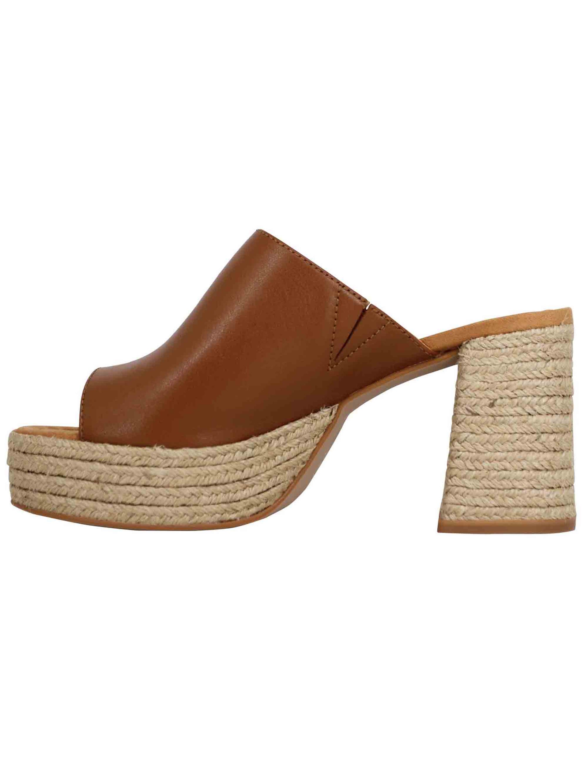 Women's sandals in tan leather with high heel and rope plateau