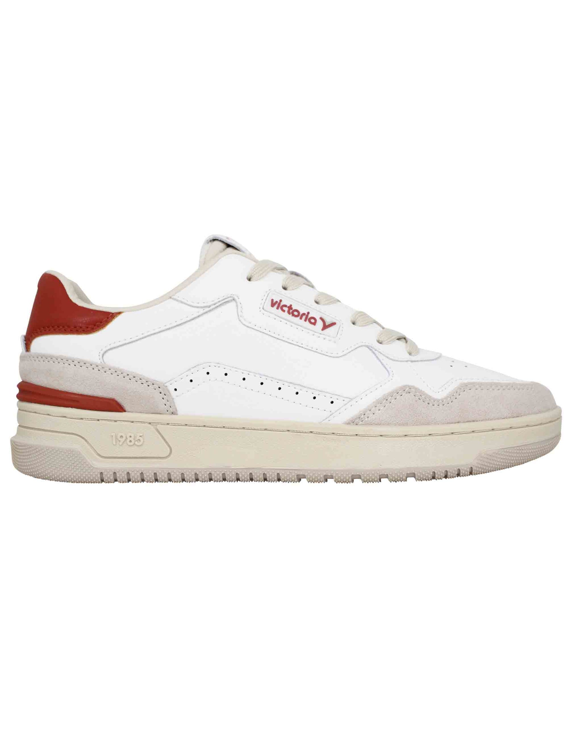 Men's sneakers in white leather with red inserts