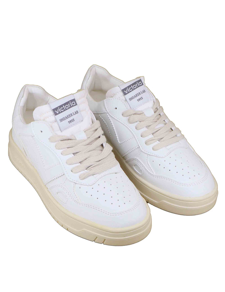 Sneakers uomo Seul in effetto pelle bianca con dettagli traforati e logo in tinta 1257100U 20 Blanco Victoria 