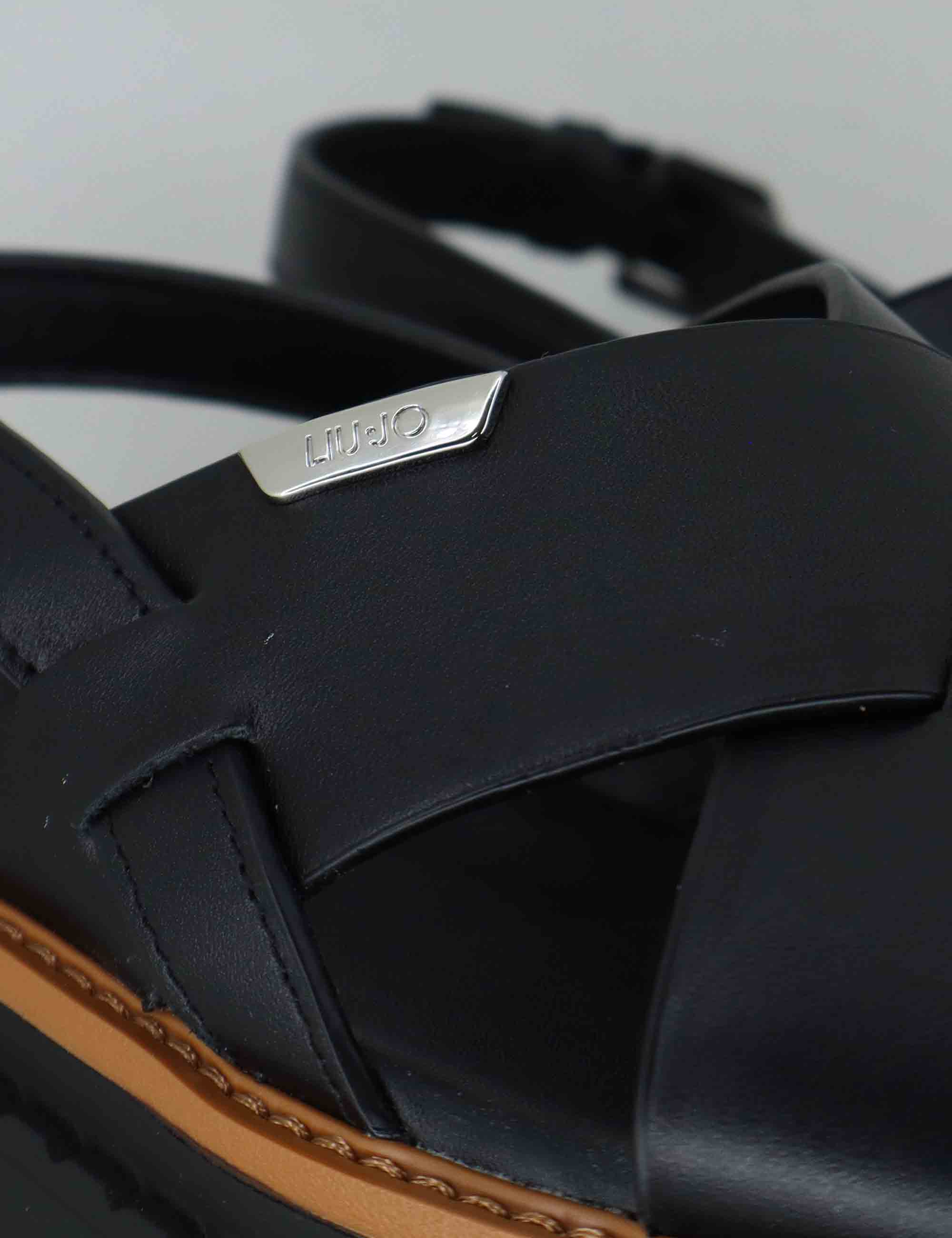 Sandali donna in pelle nera a doppio incorcio e zeppa in gomma BESSIE 02 BLACK Liu-Jo 
