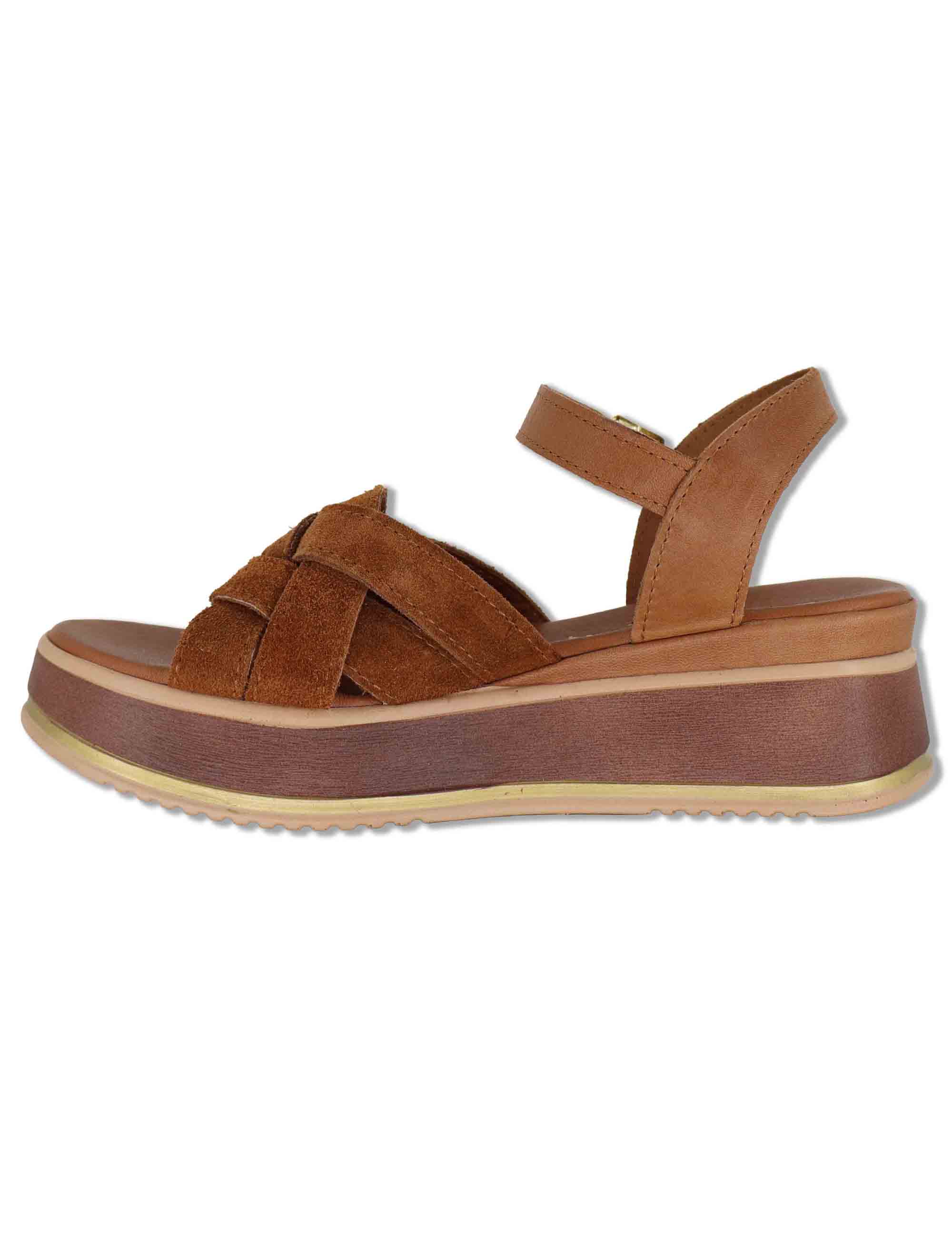 Sandali donna in camoscio cuoio con cinturino alla caviglia e zeppa in gomma SP261325 014 Spatarella 