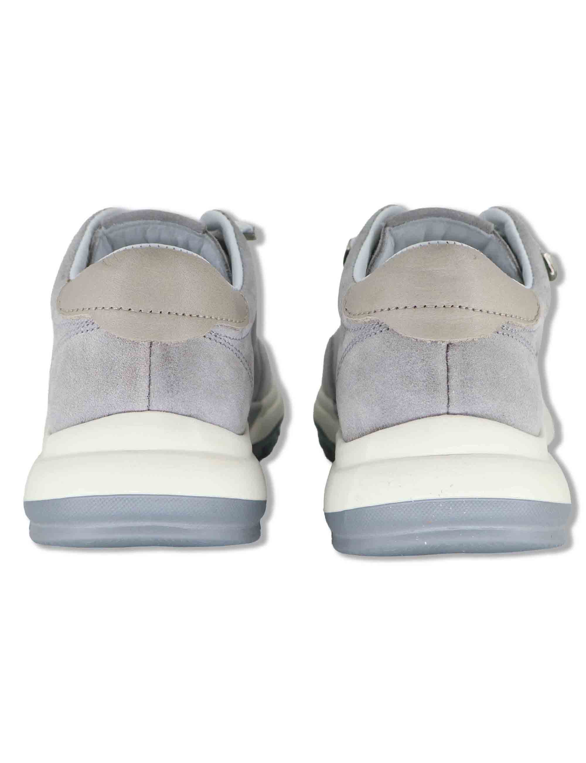 Sneakers donna in camoscio grigio con suola in gomma ammortizzata SP60041 018 Spatarella 