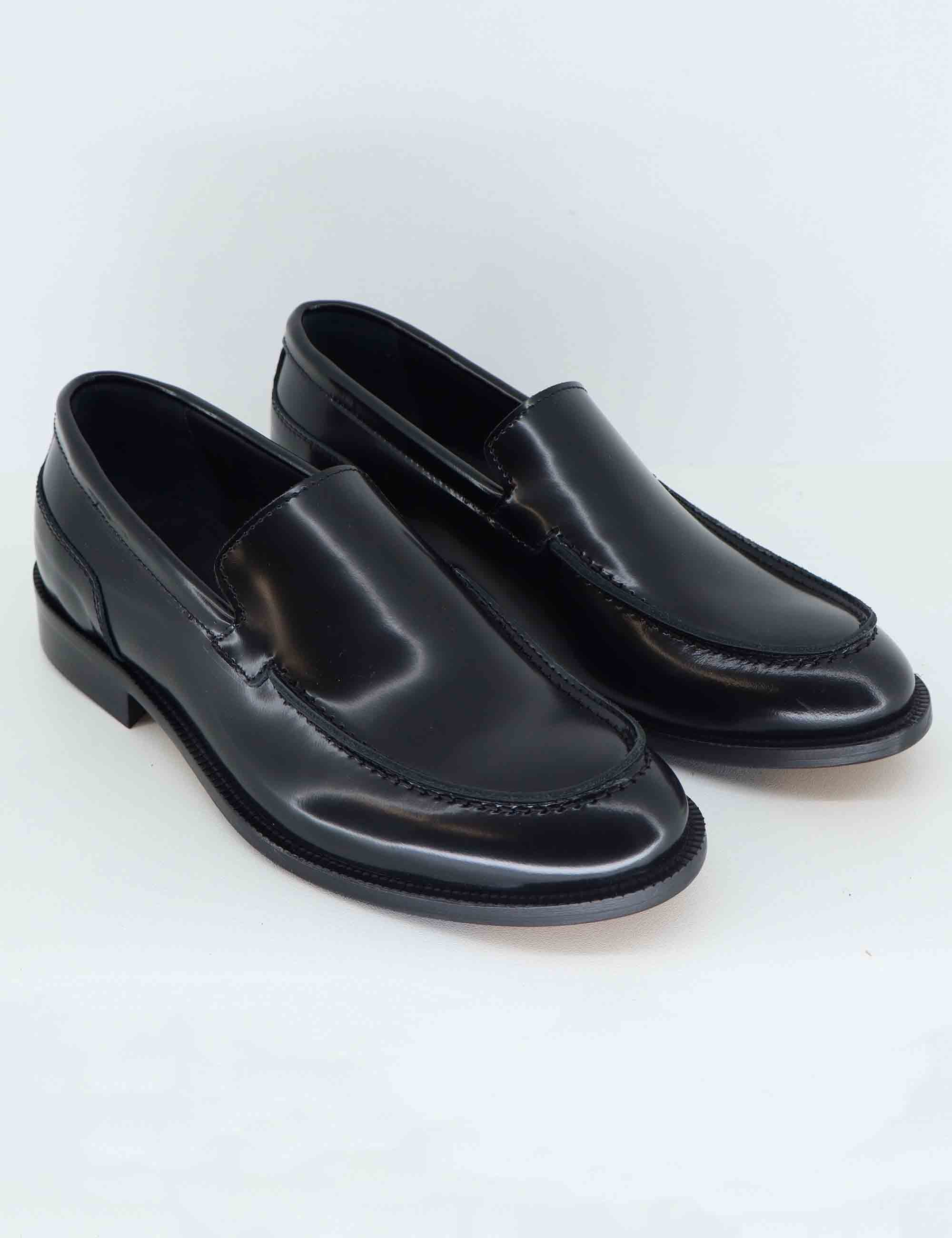 Mocassini uomo in pelle nera con patta liscia SPDU6013 001 Spatarella 