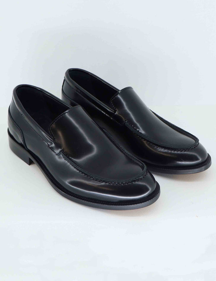 Mocassini uomo in pelle nera con patta liscia SPDU6013 001 Spatarella 