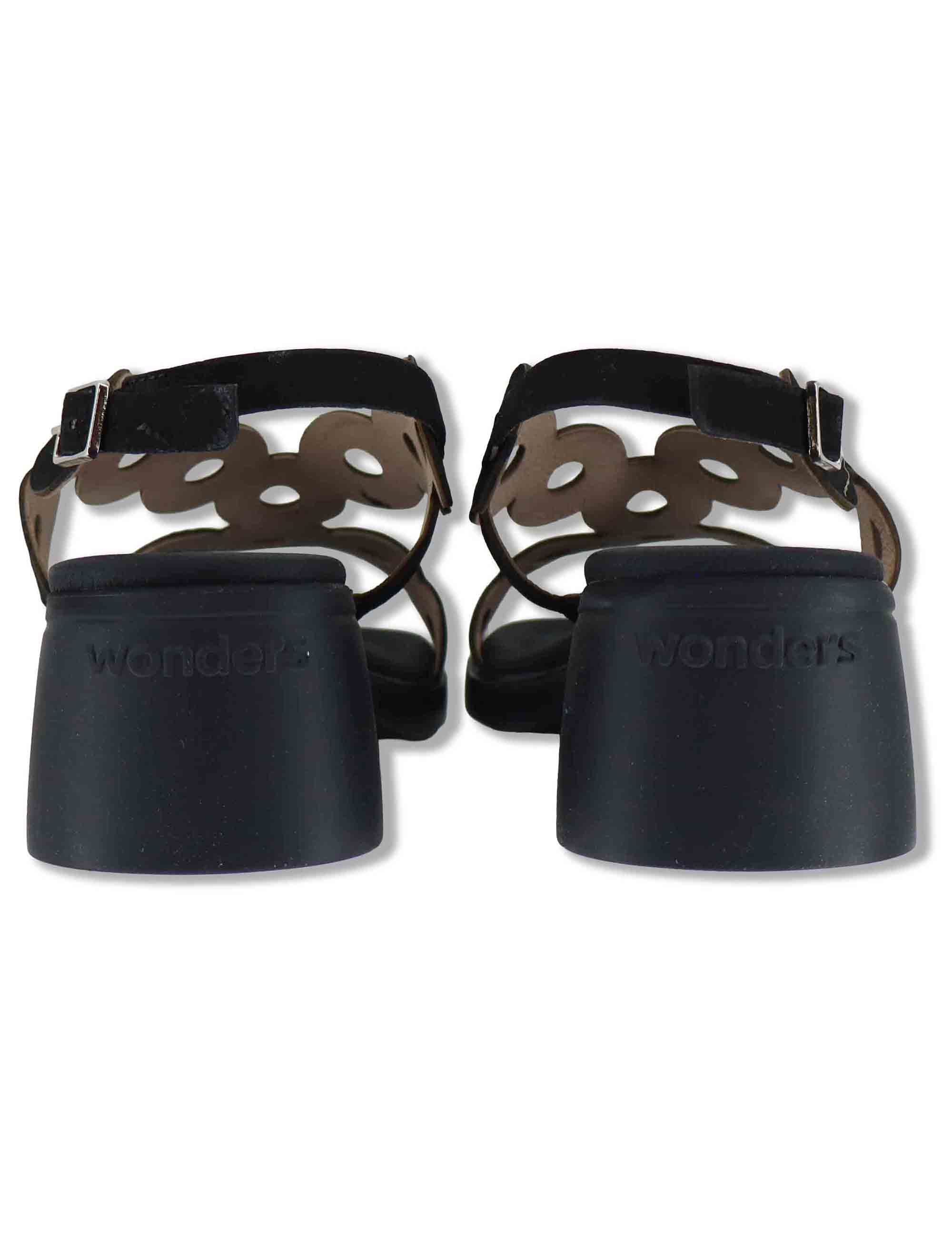 Sandali donna slingback in pelle nera con tacco in gomma ultra soft D-2306 001 Wonders 