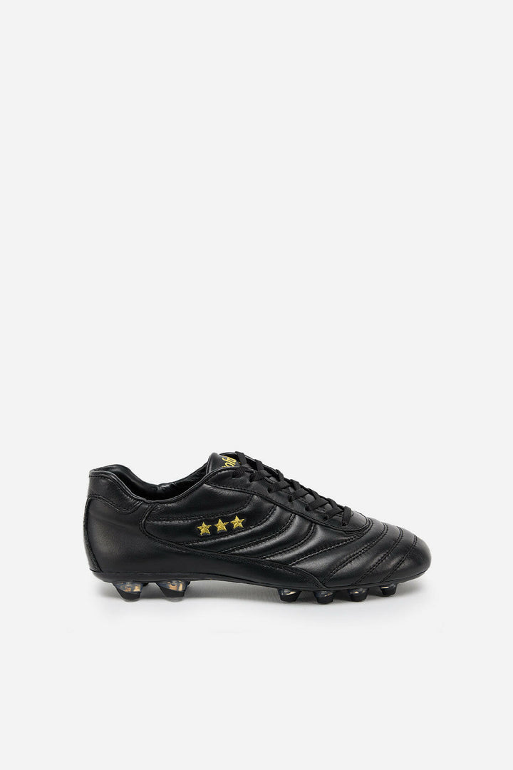 Scarpe da calcio Derby in pelle nera.