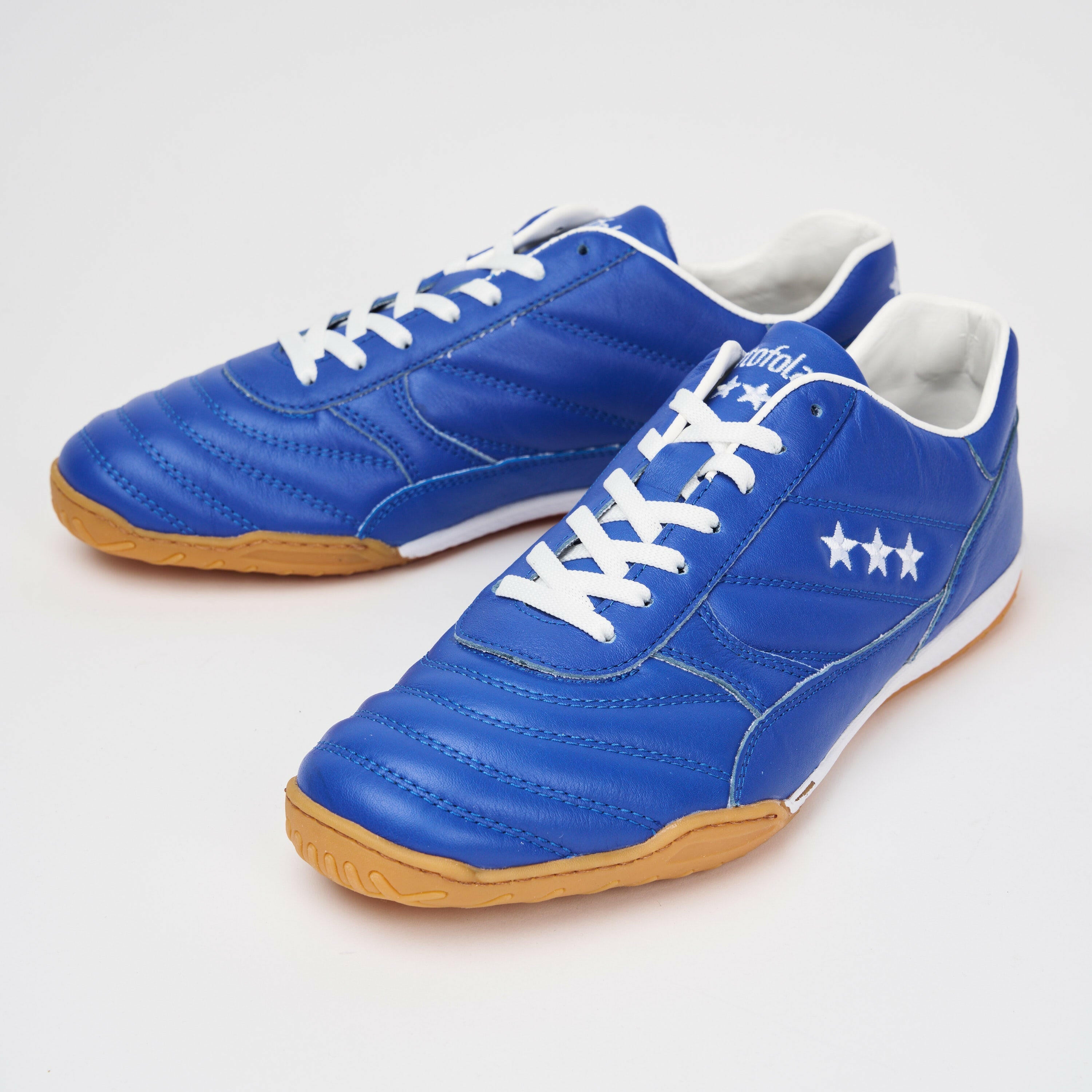 Scarpe da calcio indoor Alloro in pelle blu.