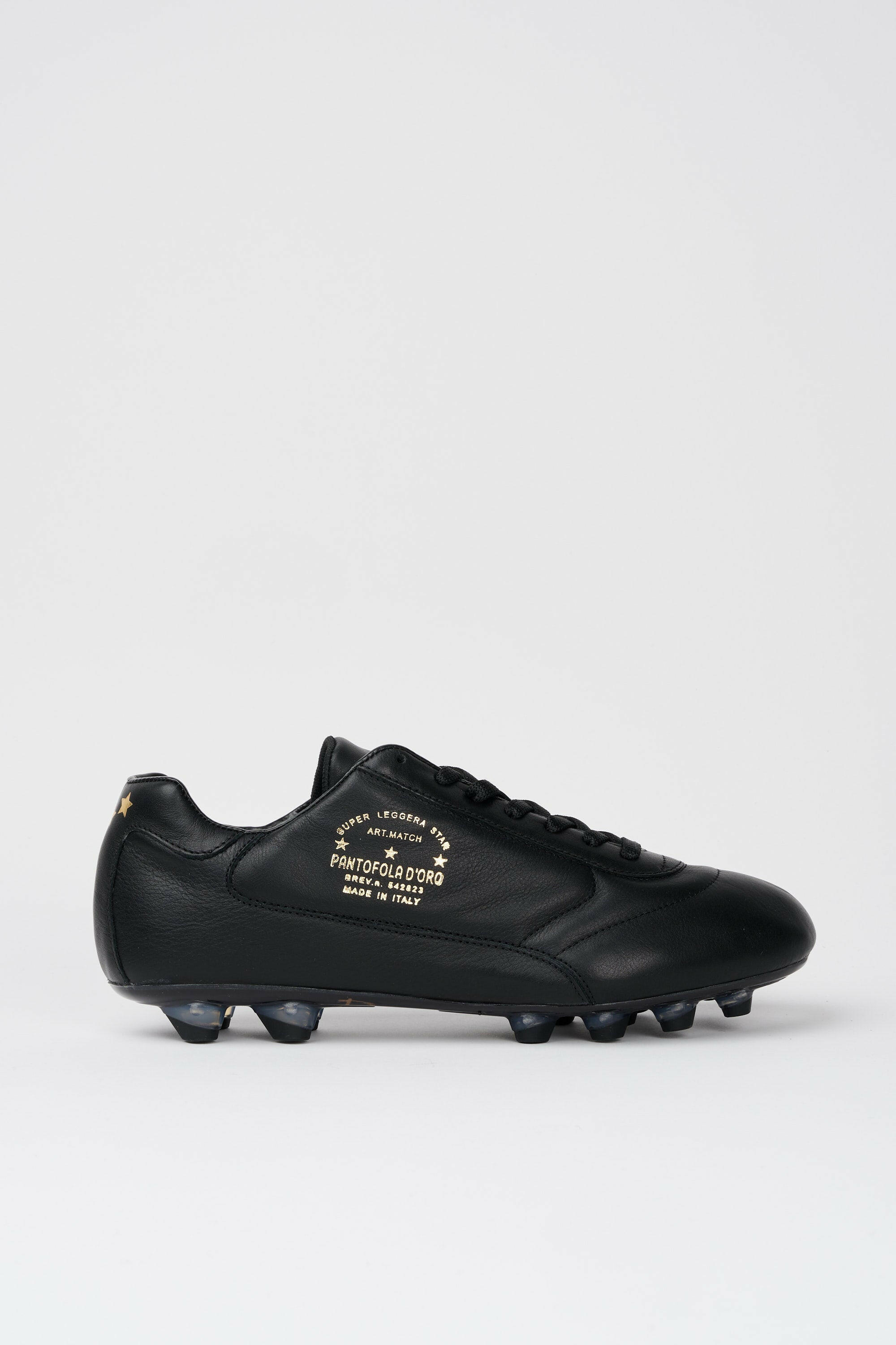 Scarpe da calcio Classic in pelle nera.