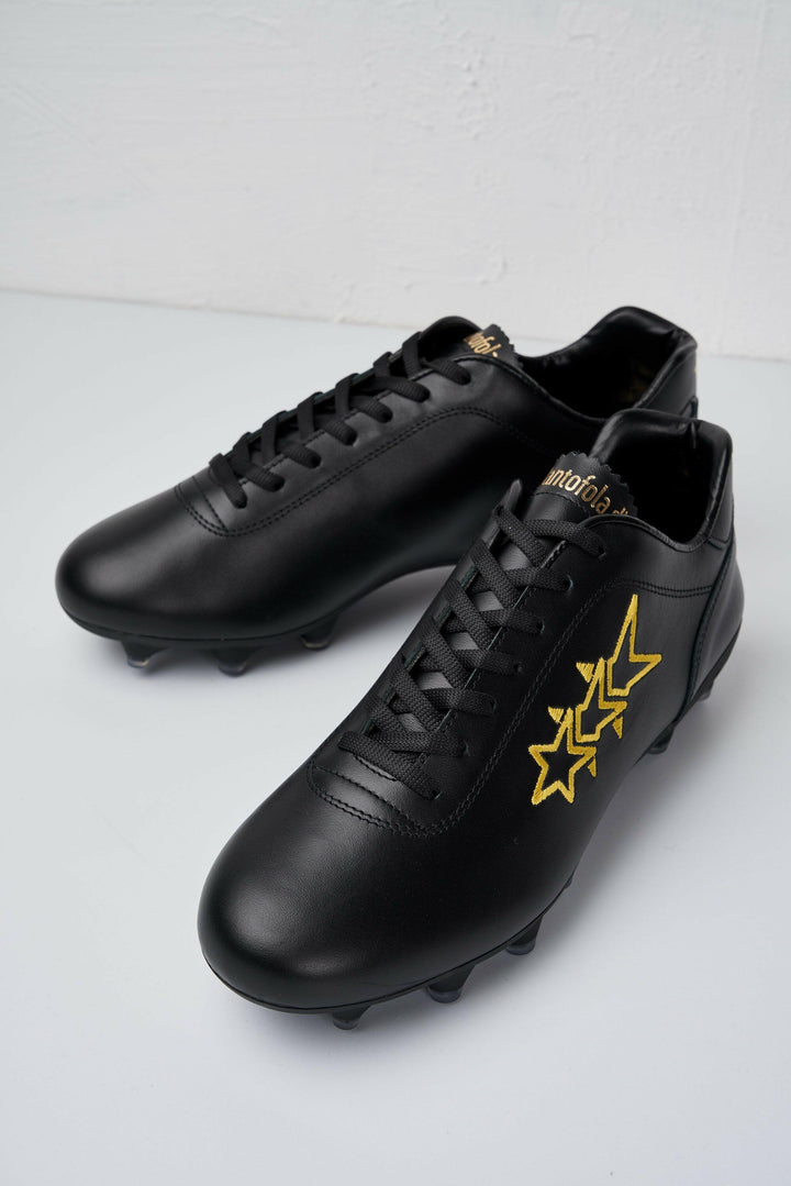 Scarpe da calcio Galassia in pelle nera.