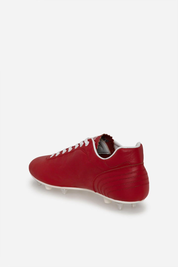 Scarpe da calcio Lazzarini in pelle rossa.