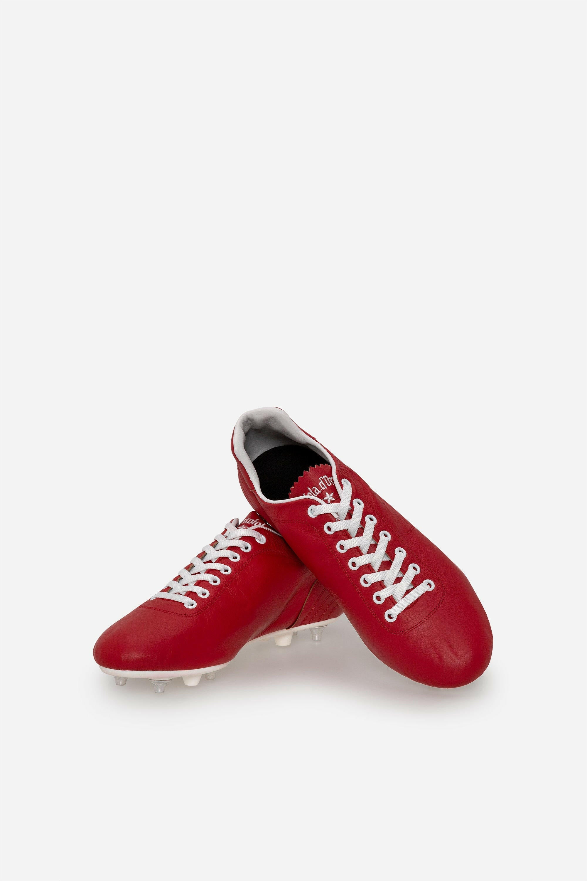 Scarpe da calcio Lazzarini in pelle rossa.